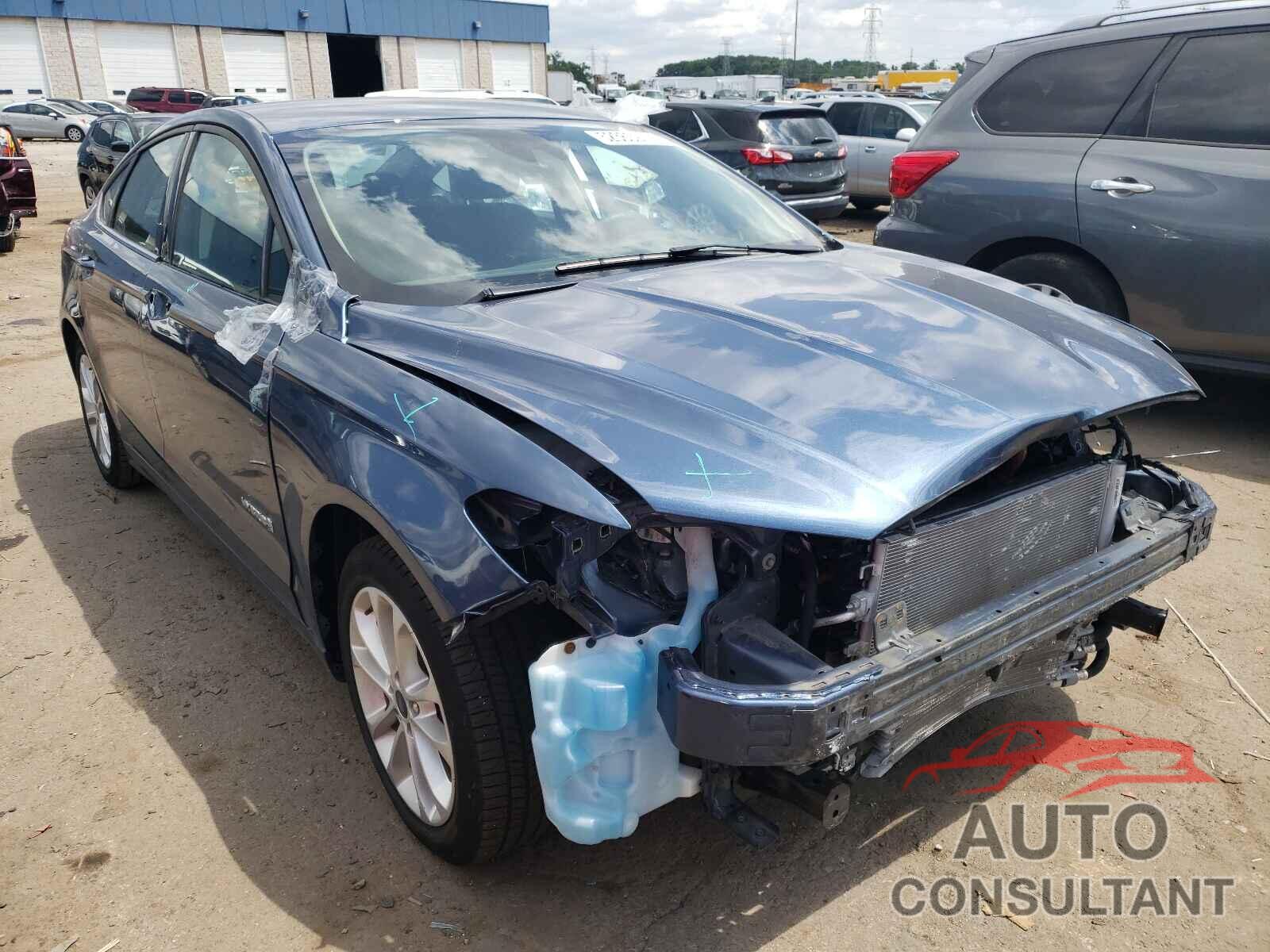 FORD FUSION 2019 - 3FA6P0LU0KR196910