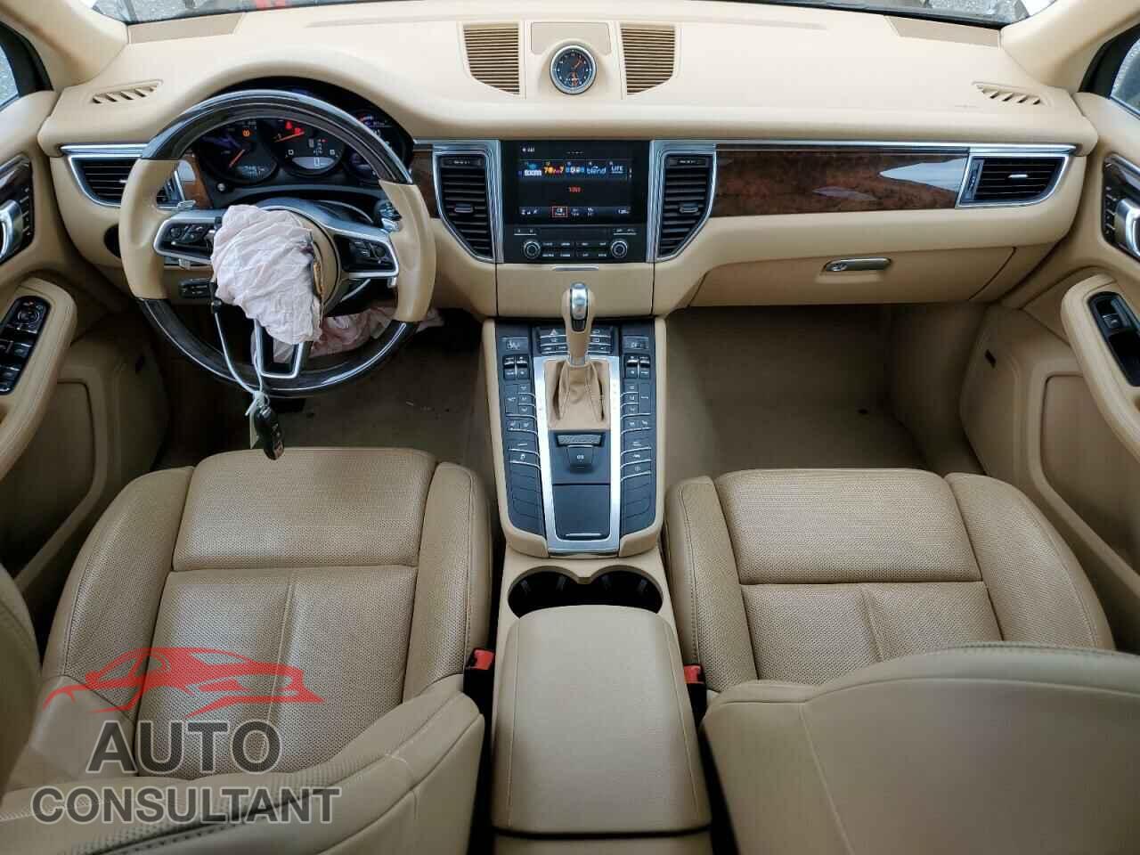 PORSCHE MACAN 2017 - WP1AA2A51HLB03900
