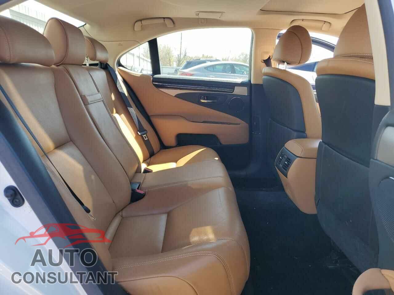 LEXUS LS460 2014 - JTHCL5EF4E5022820