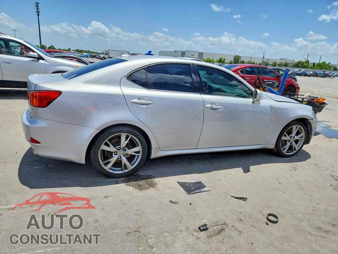 LEXUS IS 2009 - JTHBE262895021921