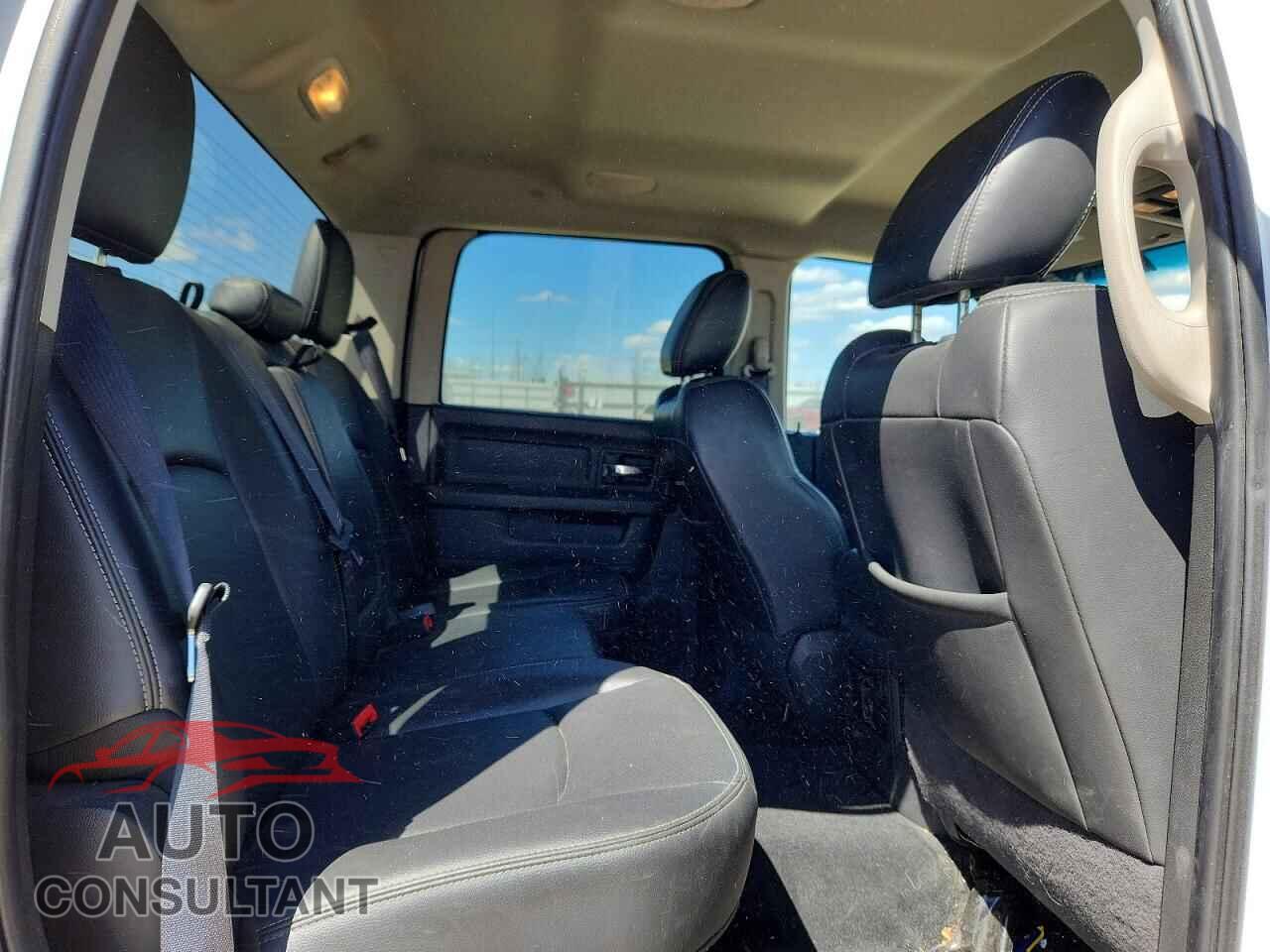 DODGE RAM 1500 2011 - 1D7RV1CT8BS676021