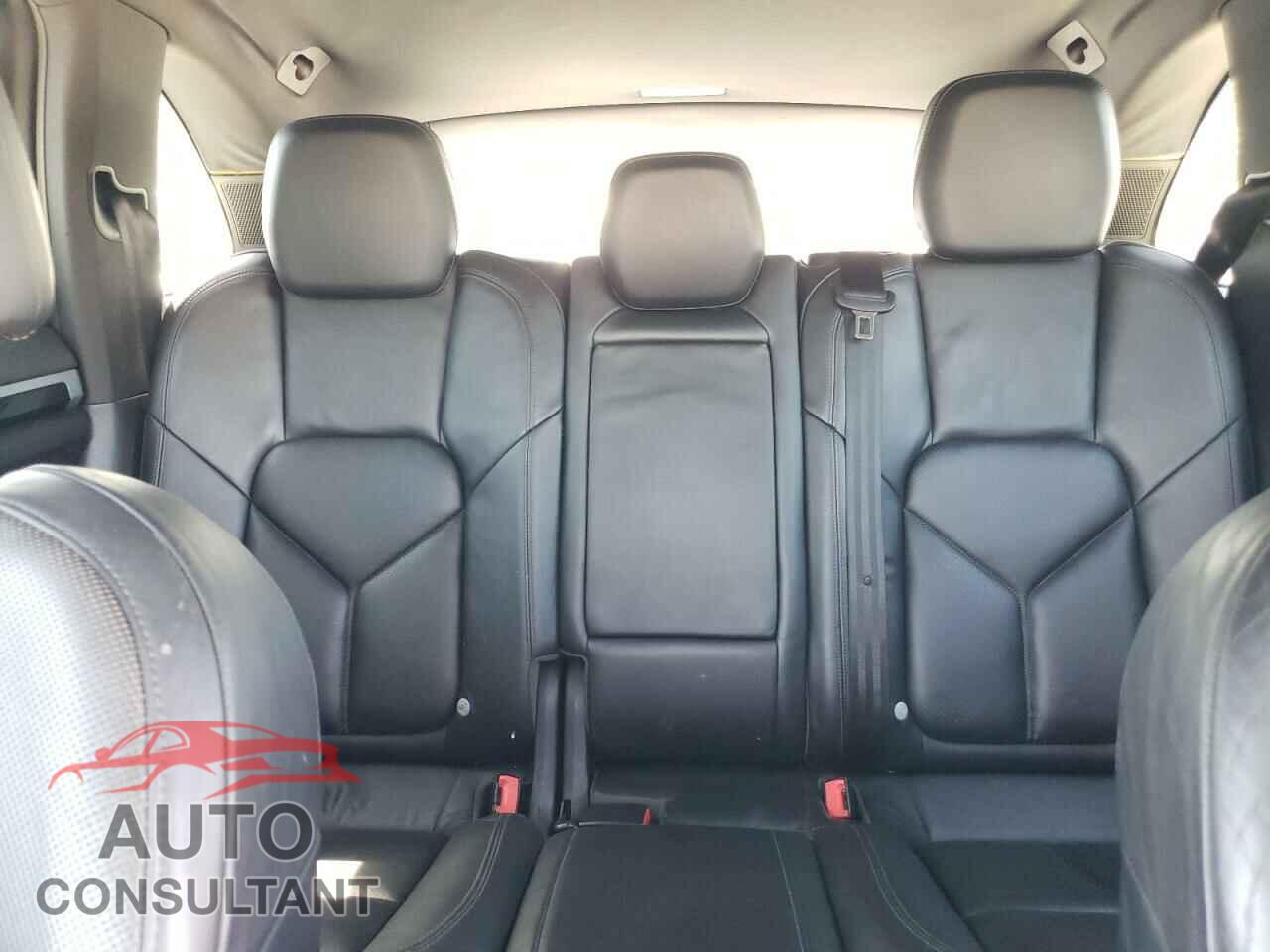 PORSCHE CAYENNE 2011 - WP1AB2A20BLA55333