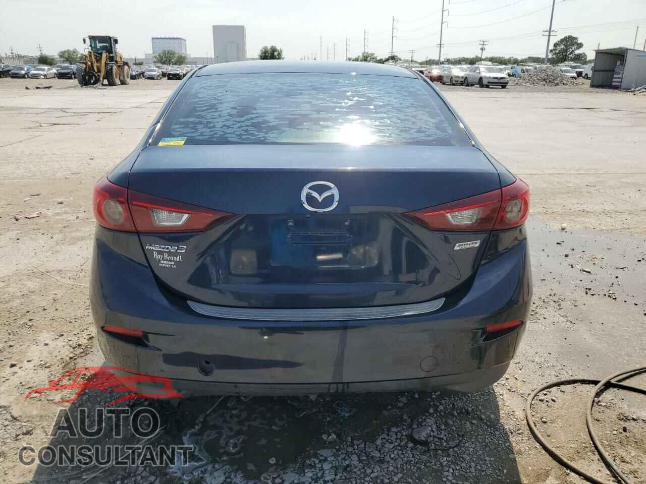 MAZDA 3 2017 - 3MZBN1U7XHM104363