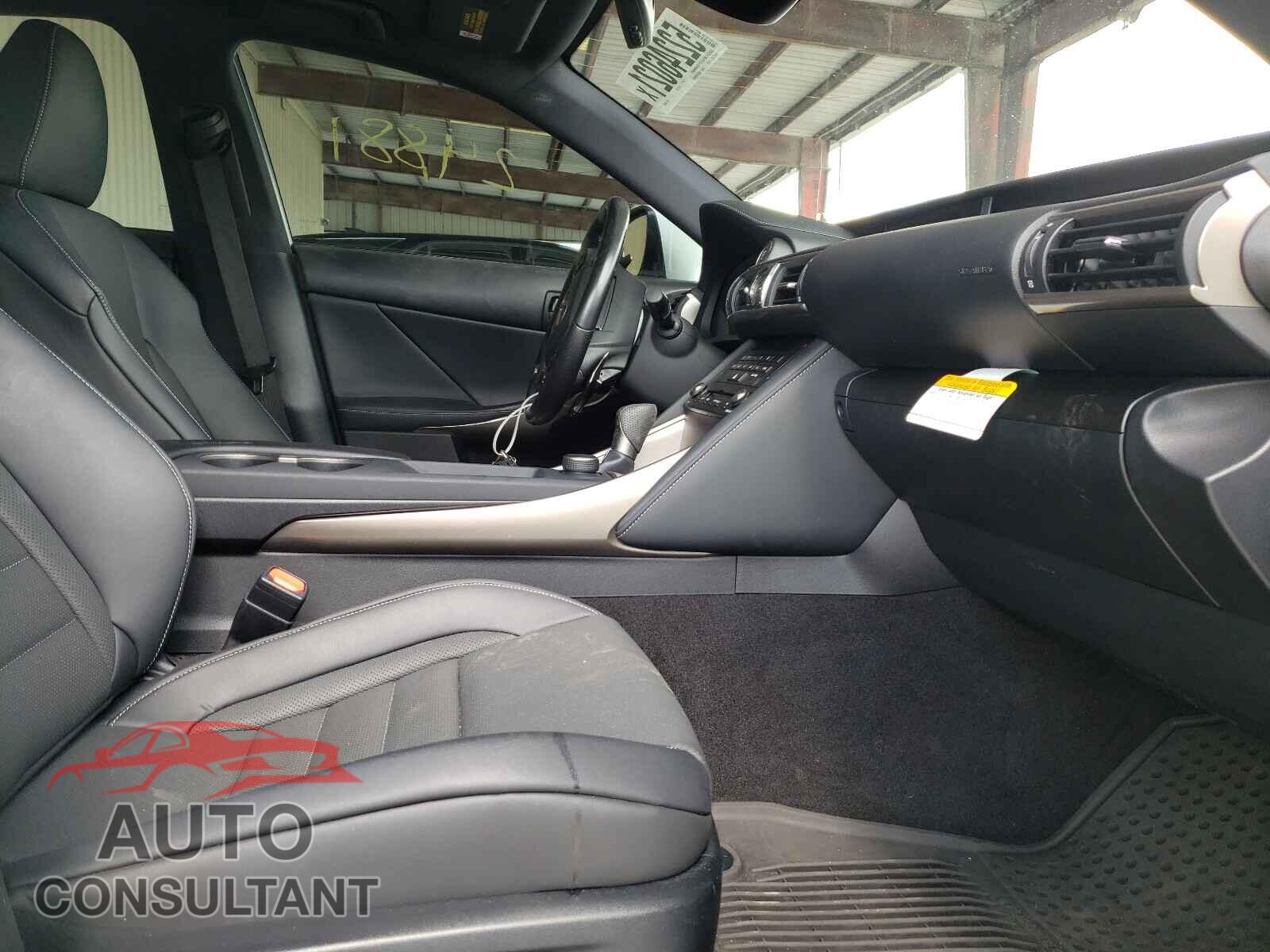 LEXUS IS 2019 - JTHBA1D23K5095049