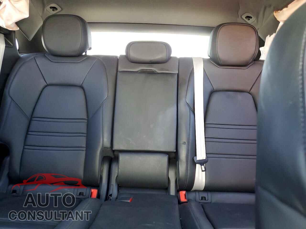PORSCHE CAYENNE 2023 - WP1AE2AY6PDA12869