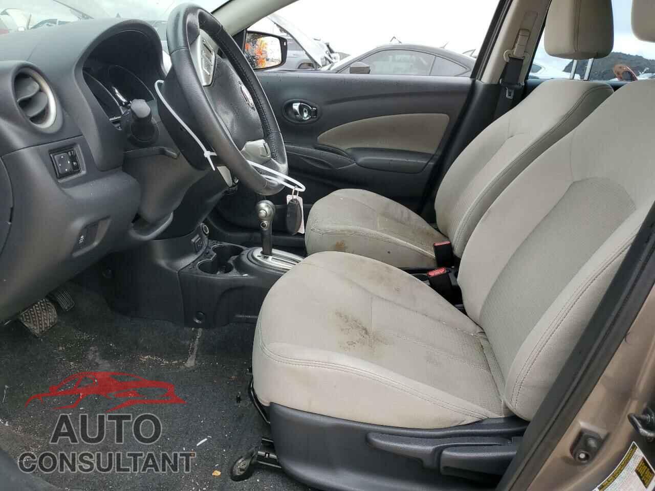 NISSAN VERSA 2017 - 3N1CN7AP7HL812089