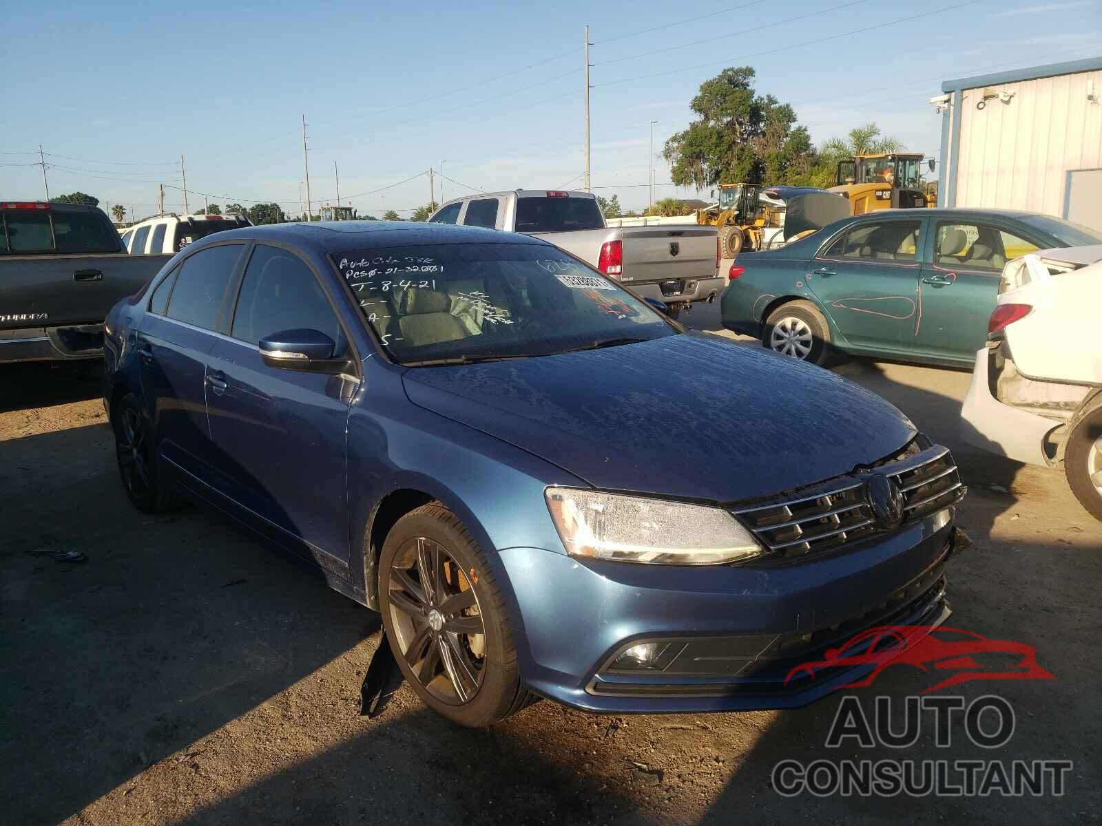 VOLKSWAGEN JETTA 2018 - 3VWL17AJ3JM206287
