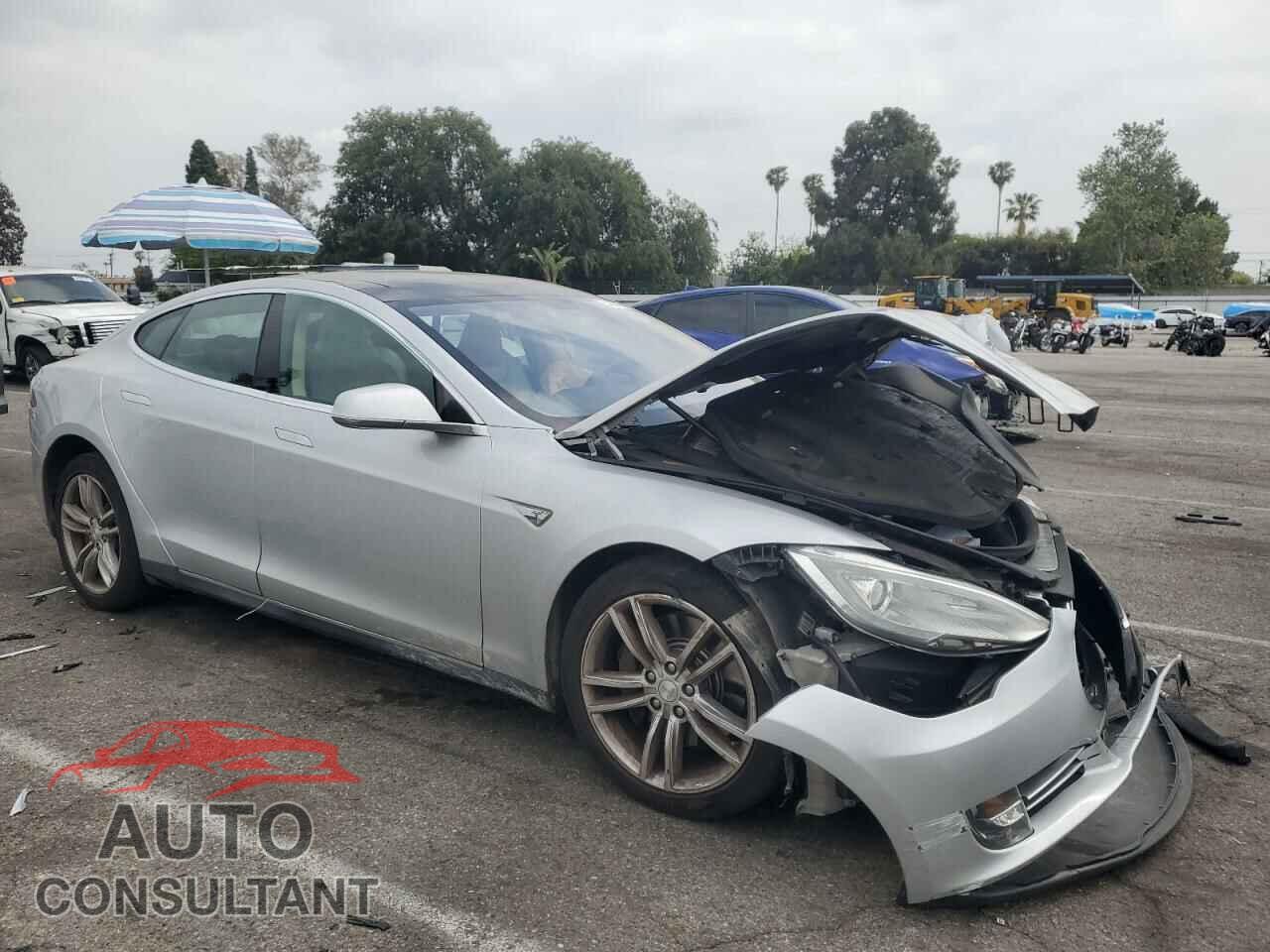 TESLA MODEL S 2012 - 5YJSA1CN2CFP02426