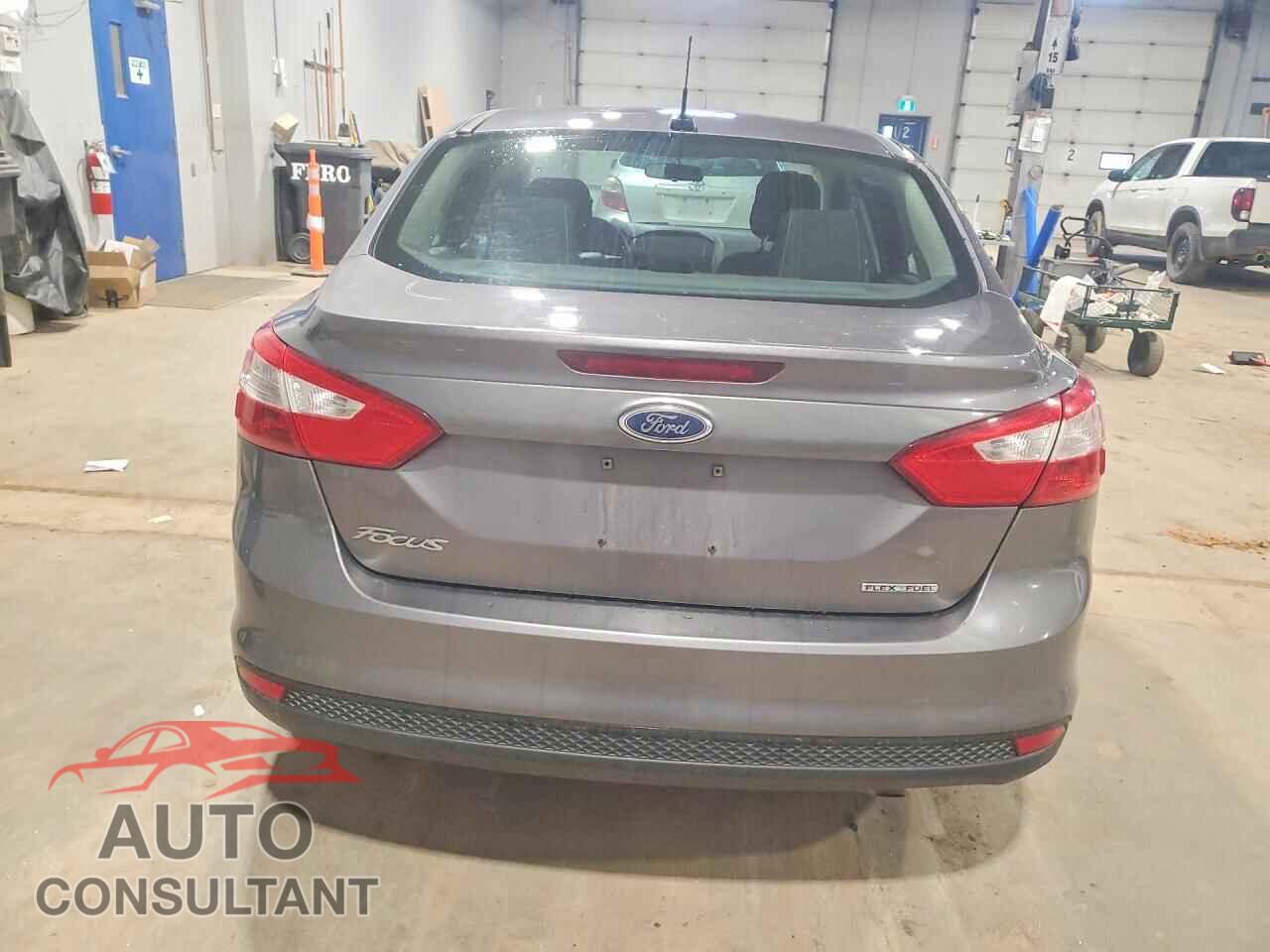 FORD FOCUS 2014 - 1FADP3E24EL376642