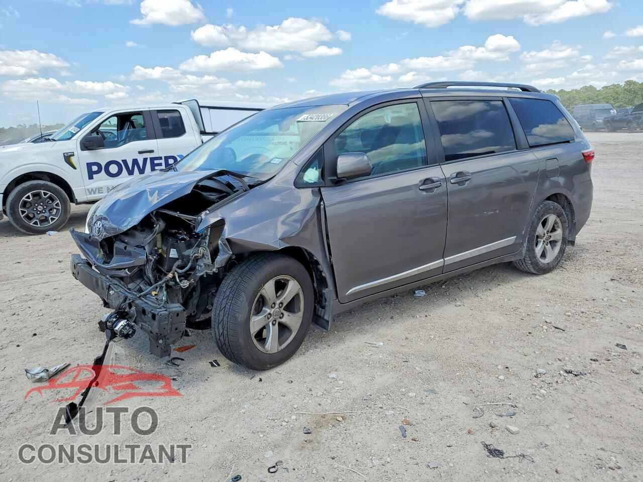 TOYOTA SIENNA 2017 - 5TDKZ3DC9HS847340