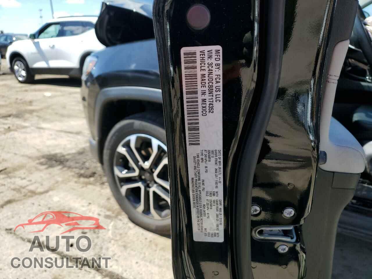 JEEP COMPASS 2022 - 3C4NJDCB8NT174352