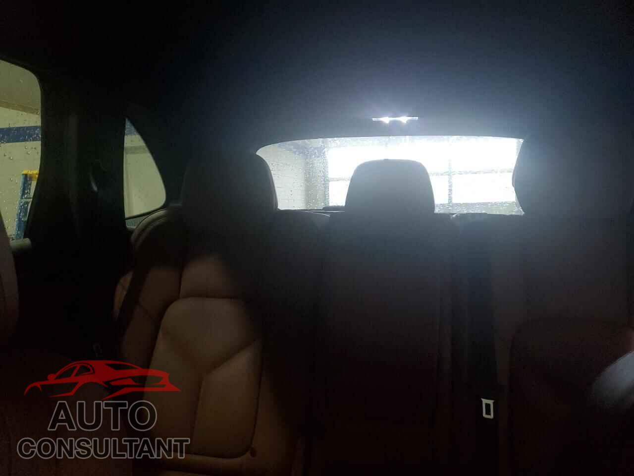 PORSCHE CAYENNE 2017 - WP1AA2A27HKA86824