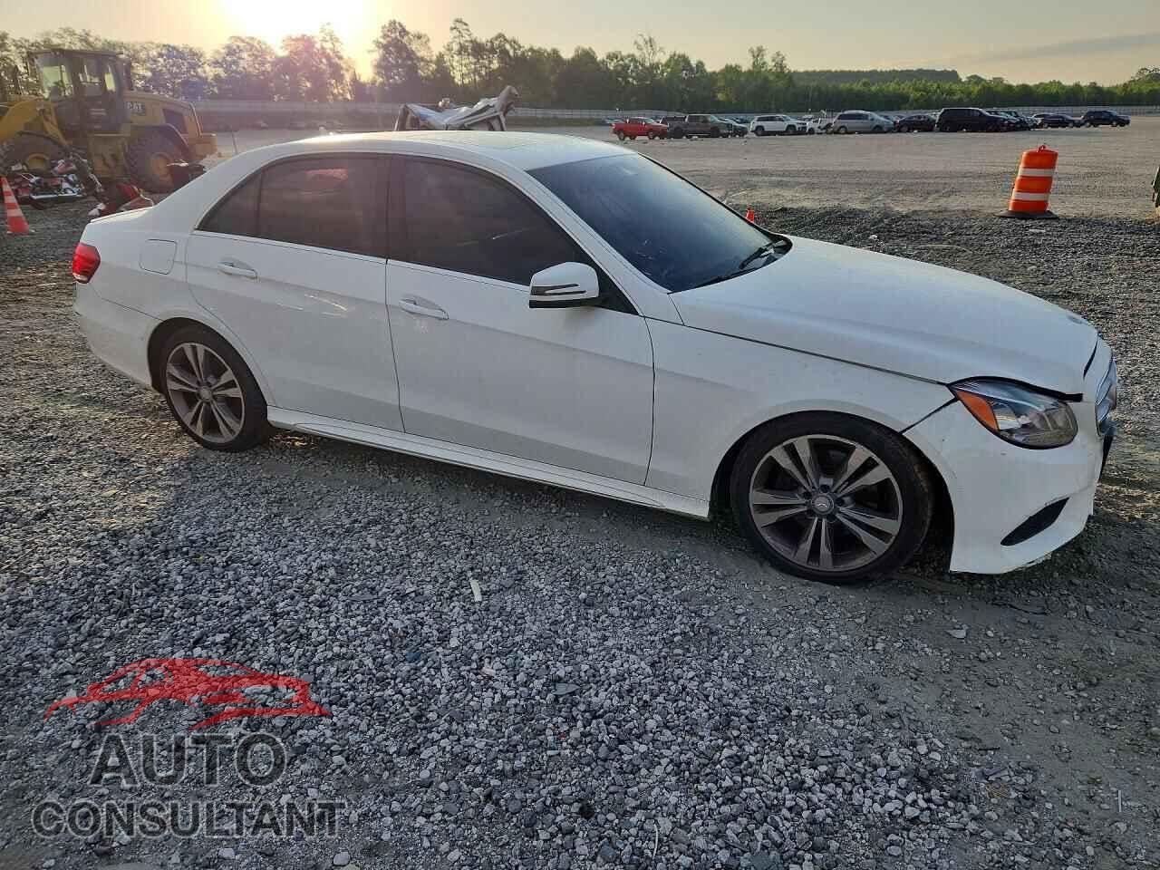 MERCEDES-BENZ E-CLASS 2014 - WDDHF5KB9EB025042