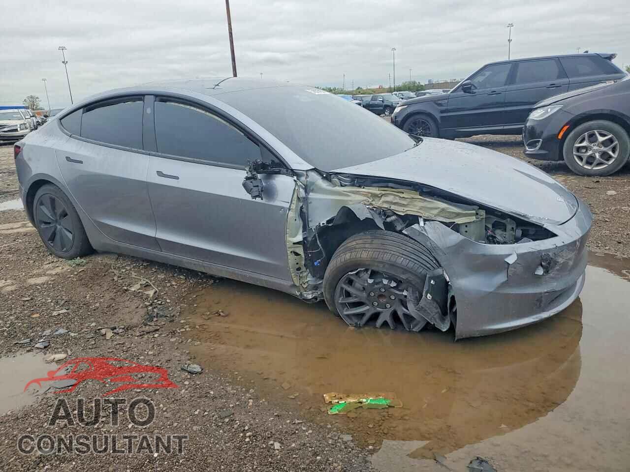 TESLA MODEL 3 2025 - 5YJ3E1EA8SF056374