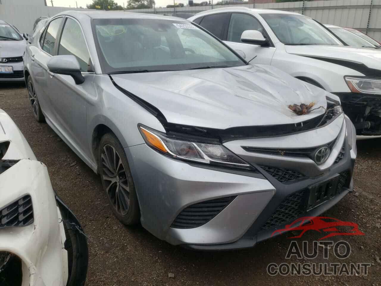 TOYOTA CAMRY 2018 - 4T1B11HK3JU017043