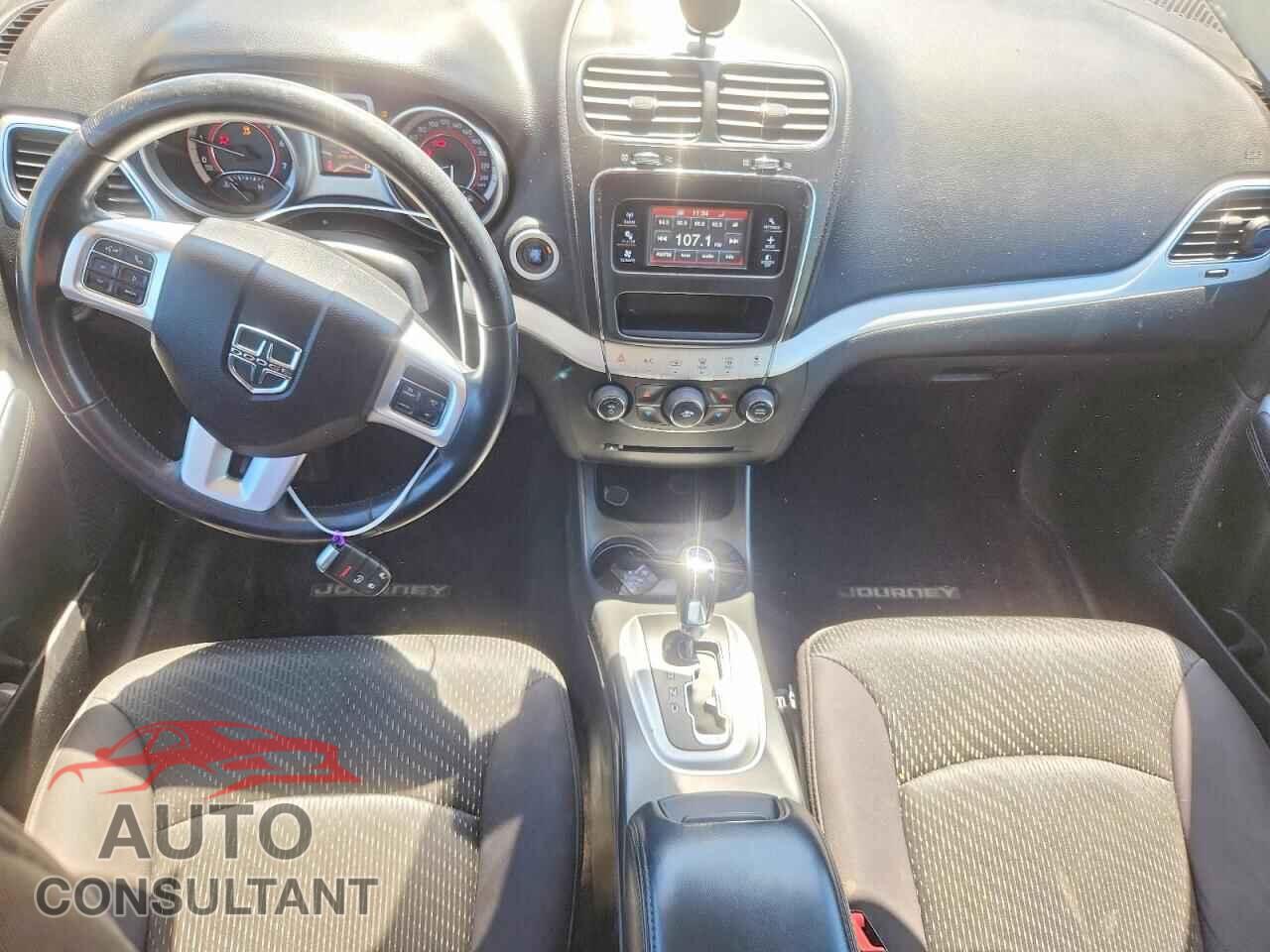 DODGE JOURNEY 2012 - 3C4PDCCG5CT312030