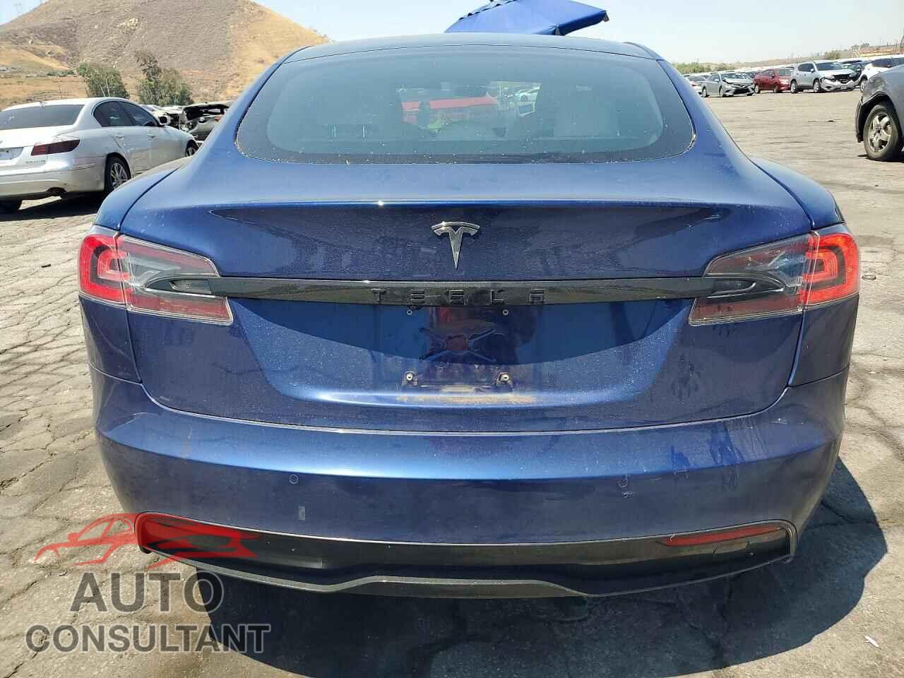 TESLA MODEL S 2021 - 5YJSA1E59MF443514