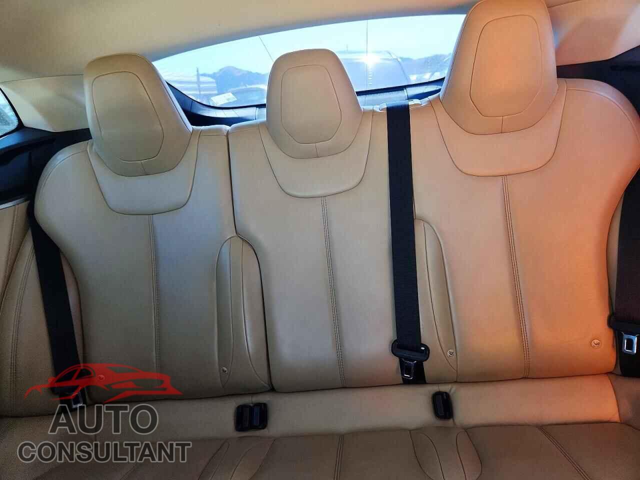 TESLA MODEL S 2015 - 5YJSA1S23FF082729