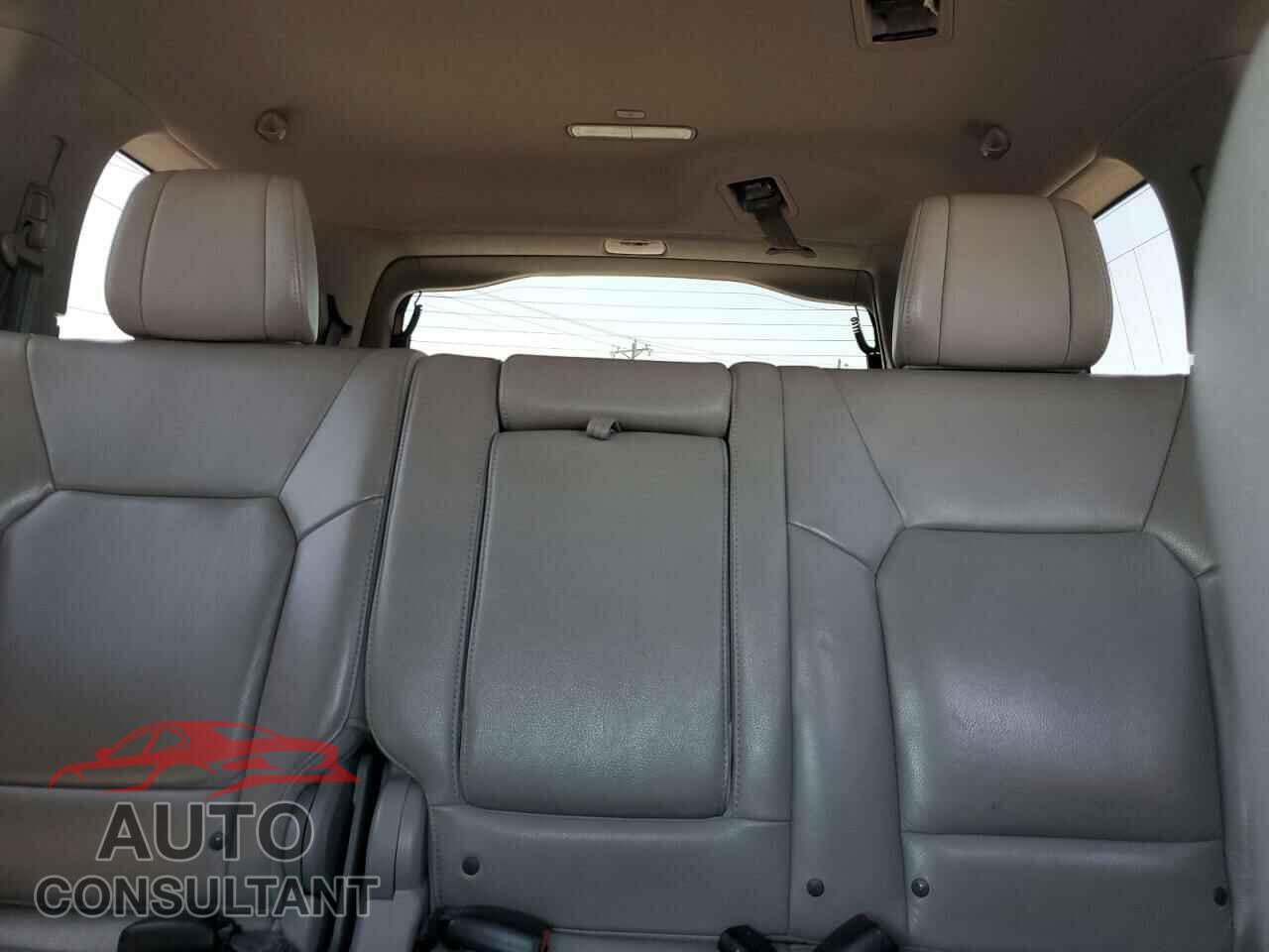 HONDA PILOT 2012 - 5FNYF4H73CB071743