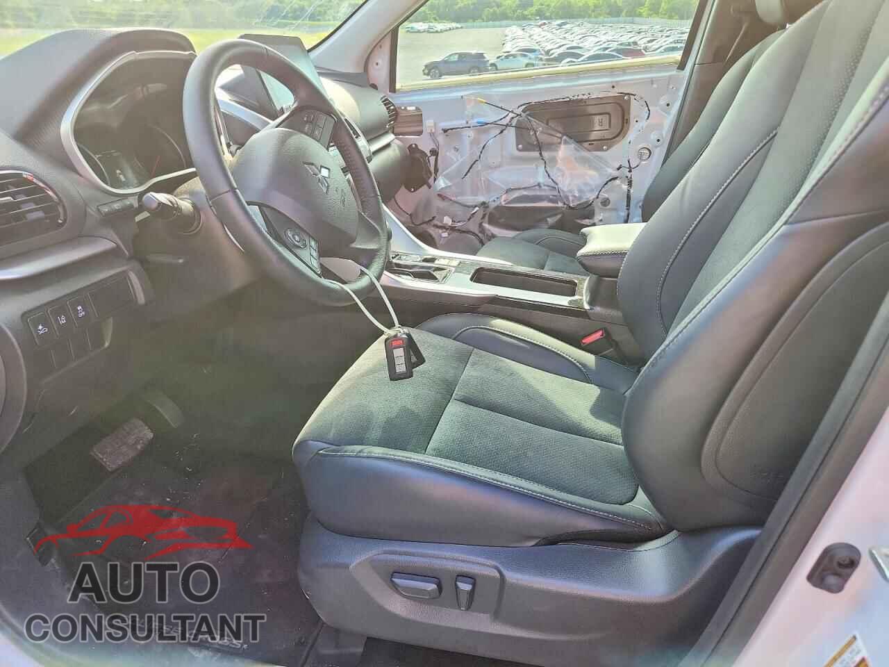 MITSUBISHI ECLIPSE 2023 - JA4ATWAA1PZ024068