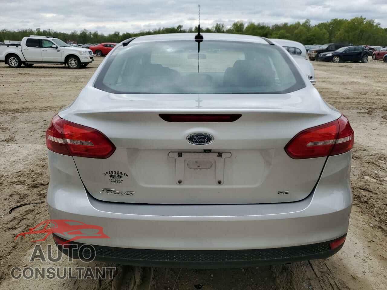FORD FOCUS 2017 - 1FADP3F29HL259240