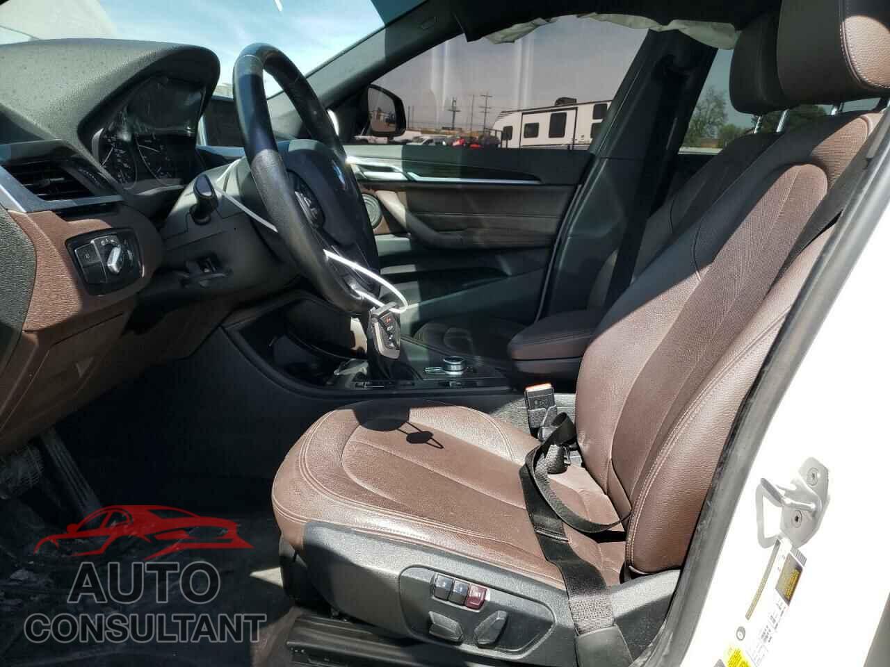 BMW X1 2017 - WBXHT3C33H5F84285