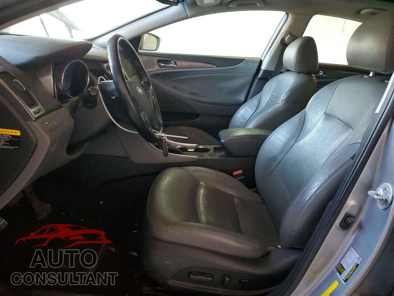 HYUNDAI SONATA 2015 - KMHEC4A43FA129550