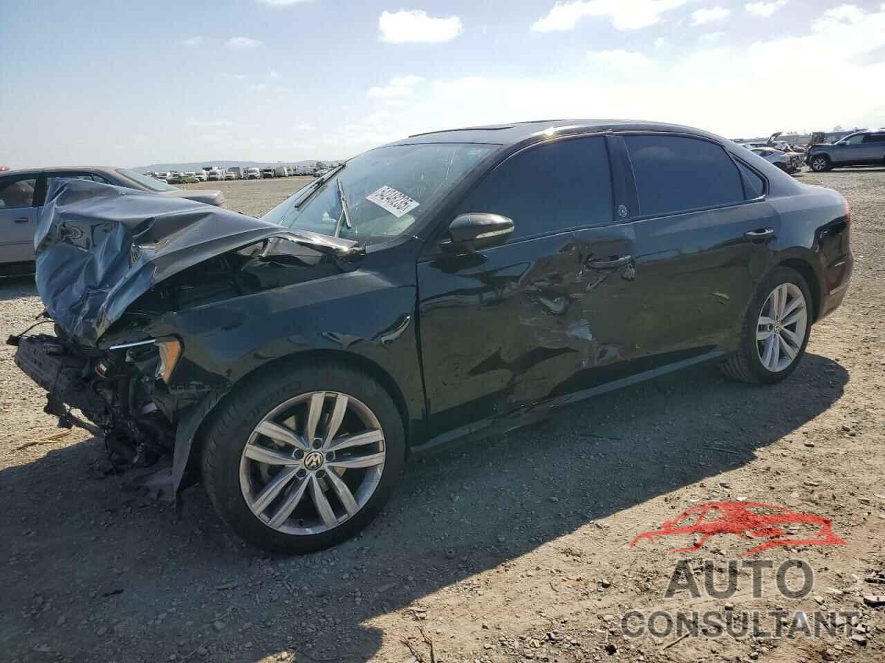 VOLKSWAGEN PASSAT 2019 - 1VWLA7A39KC003537