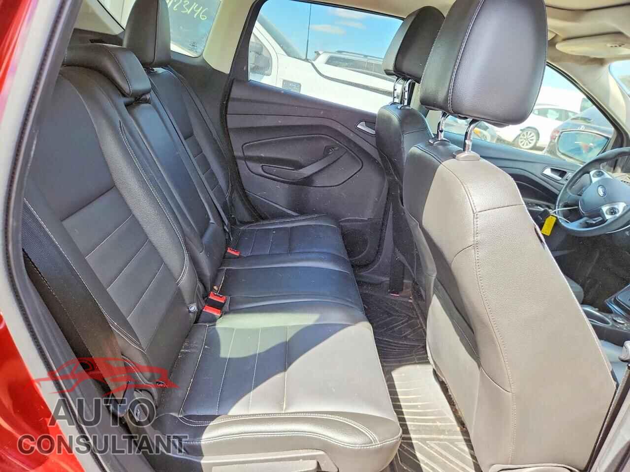 FORD ESCAPE 2014 - 1FMCU0J92EUE10941