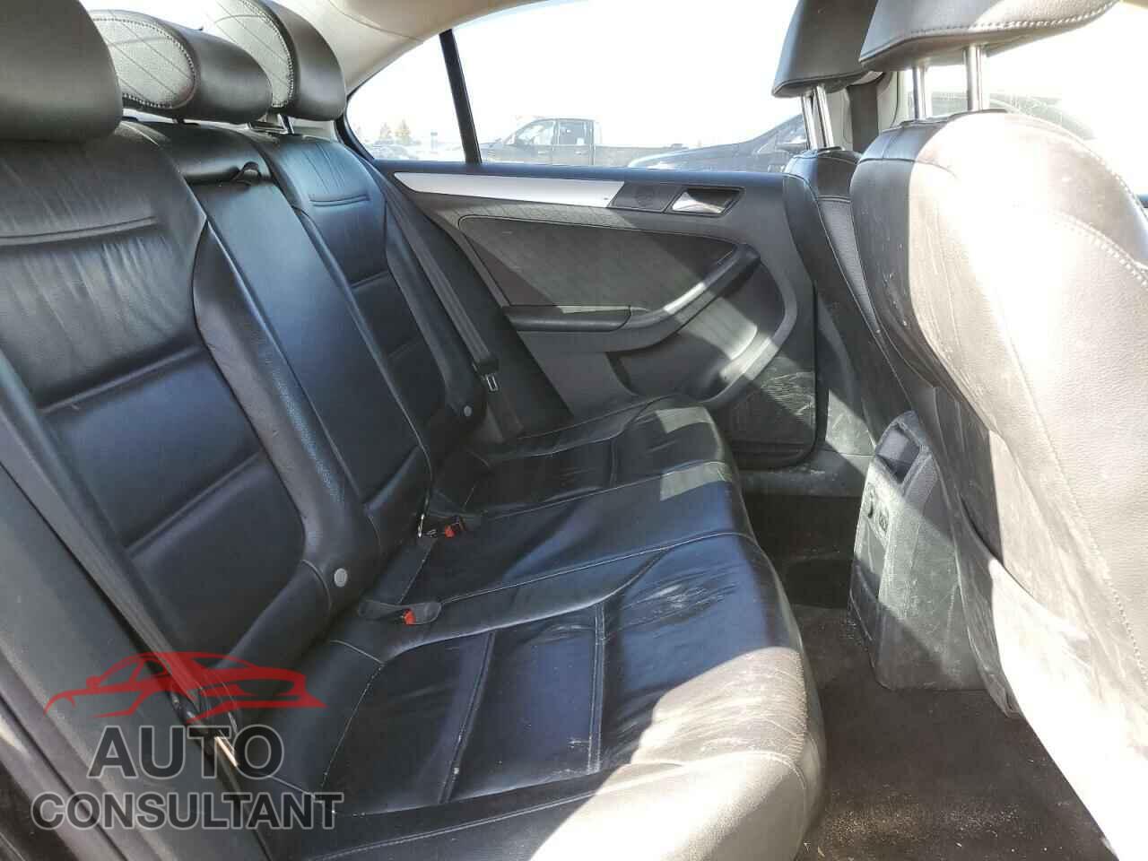 VOLKSWAGEN JETTA 2012 - 3VWLL7AJ2CM036128