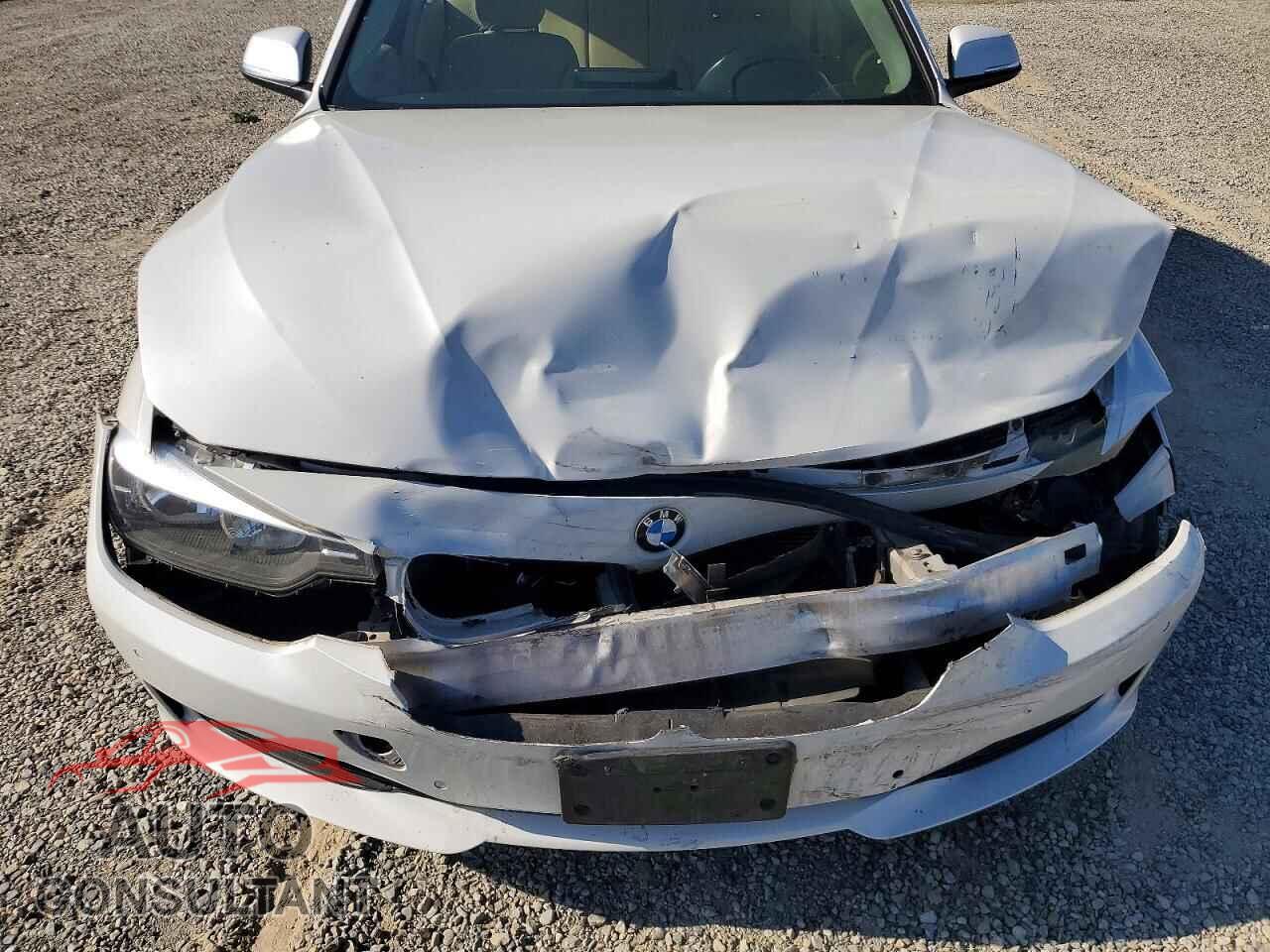 BMW 3 SERIES 2013 - WBA3B1C52DF462872
