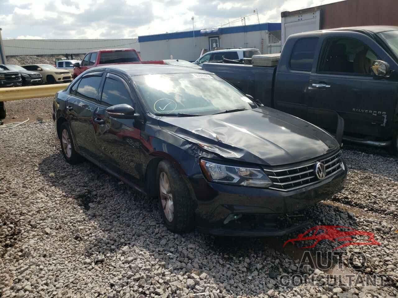 VOLKSWAGEN PASSAT 2018 - 1VWAA7A39JC020781