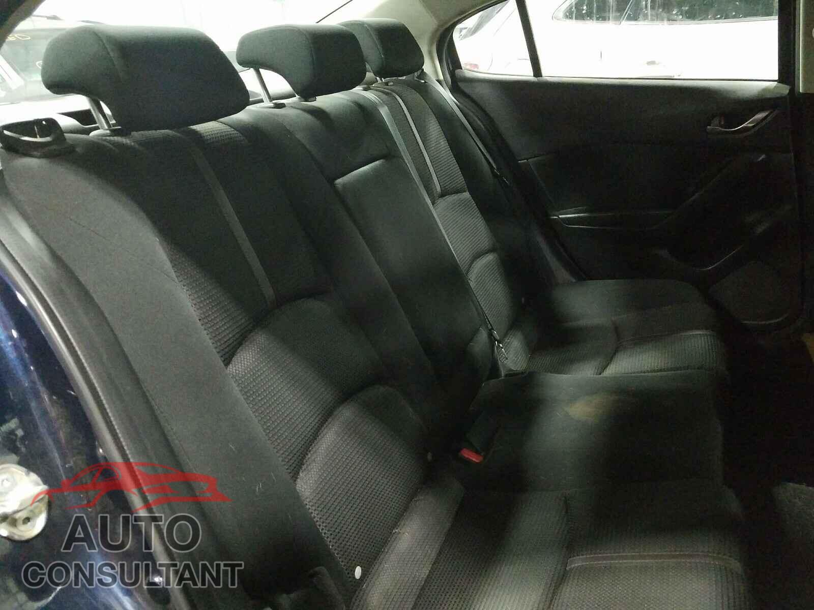 MAZDA 3 2017 - 3MZBN1U75HM128361
