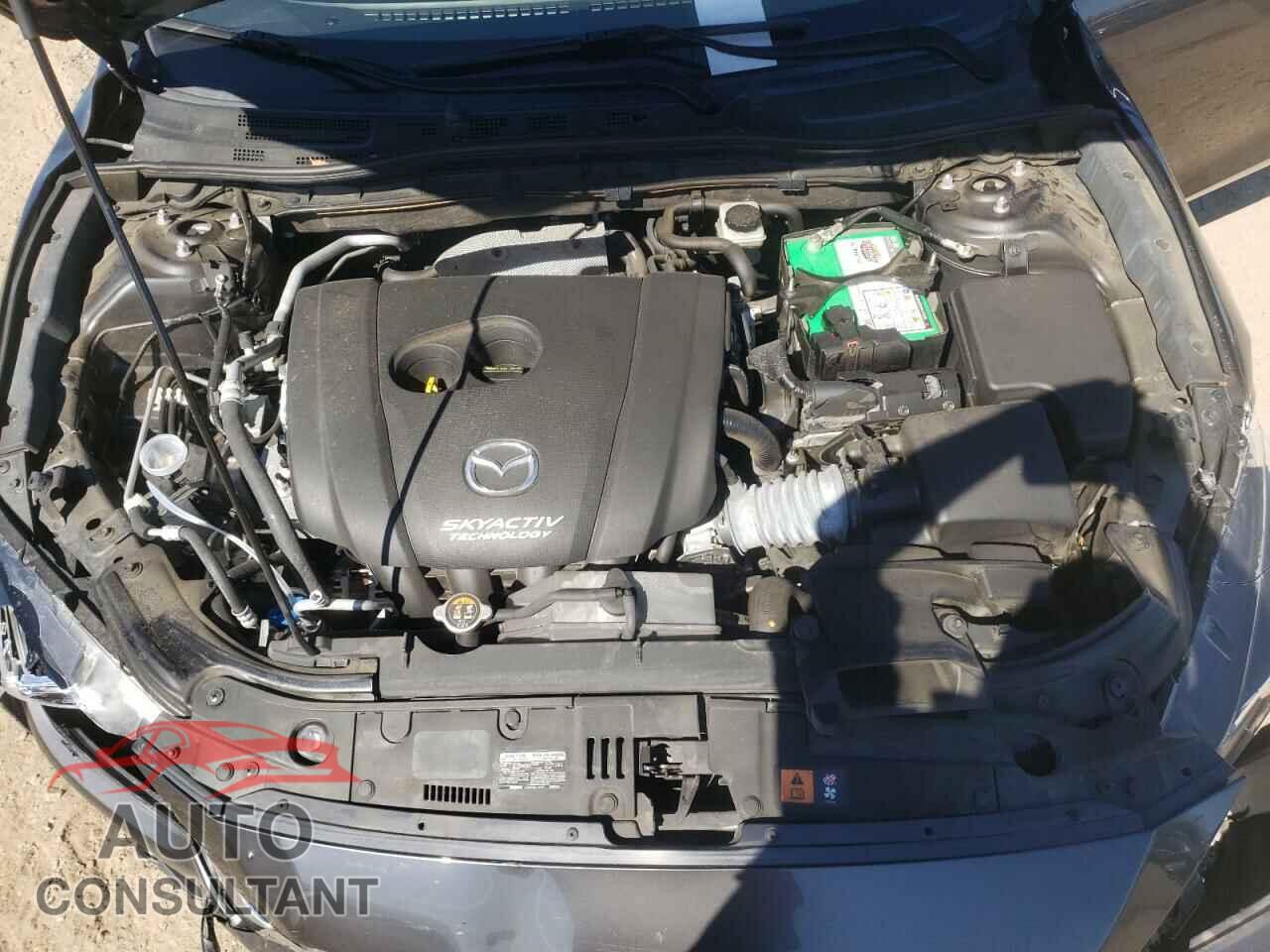 MAZDA 3 2017 - JM1BN1M30H1135568