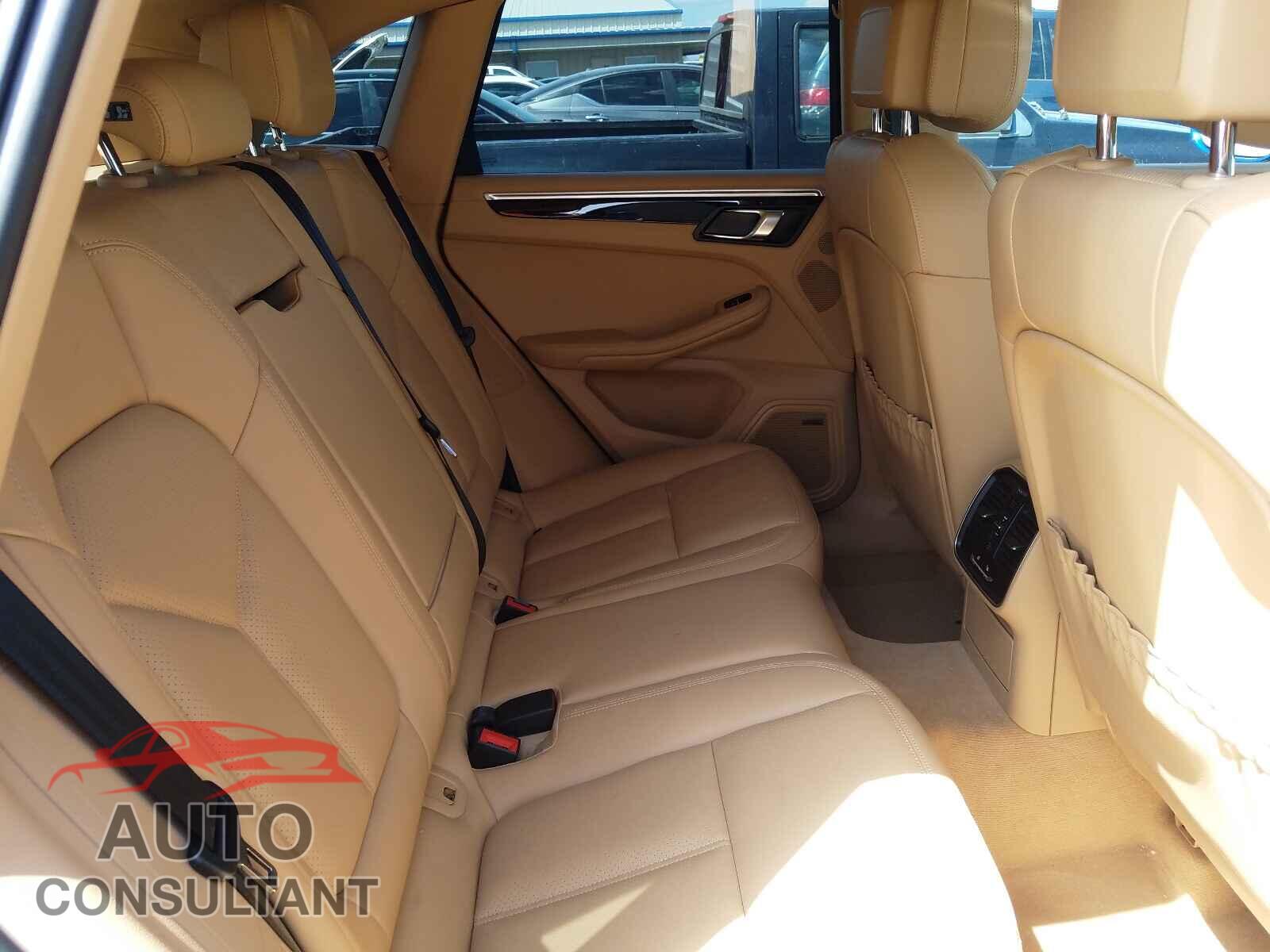 PORSCHE MACAN 2016 - WP1AB2A50GLB50413
