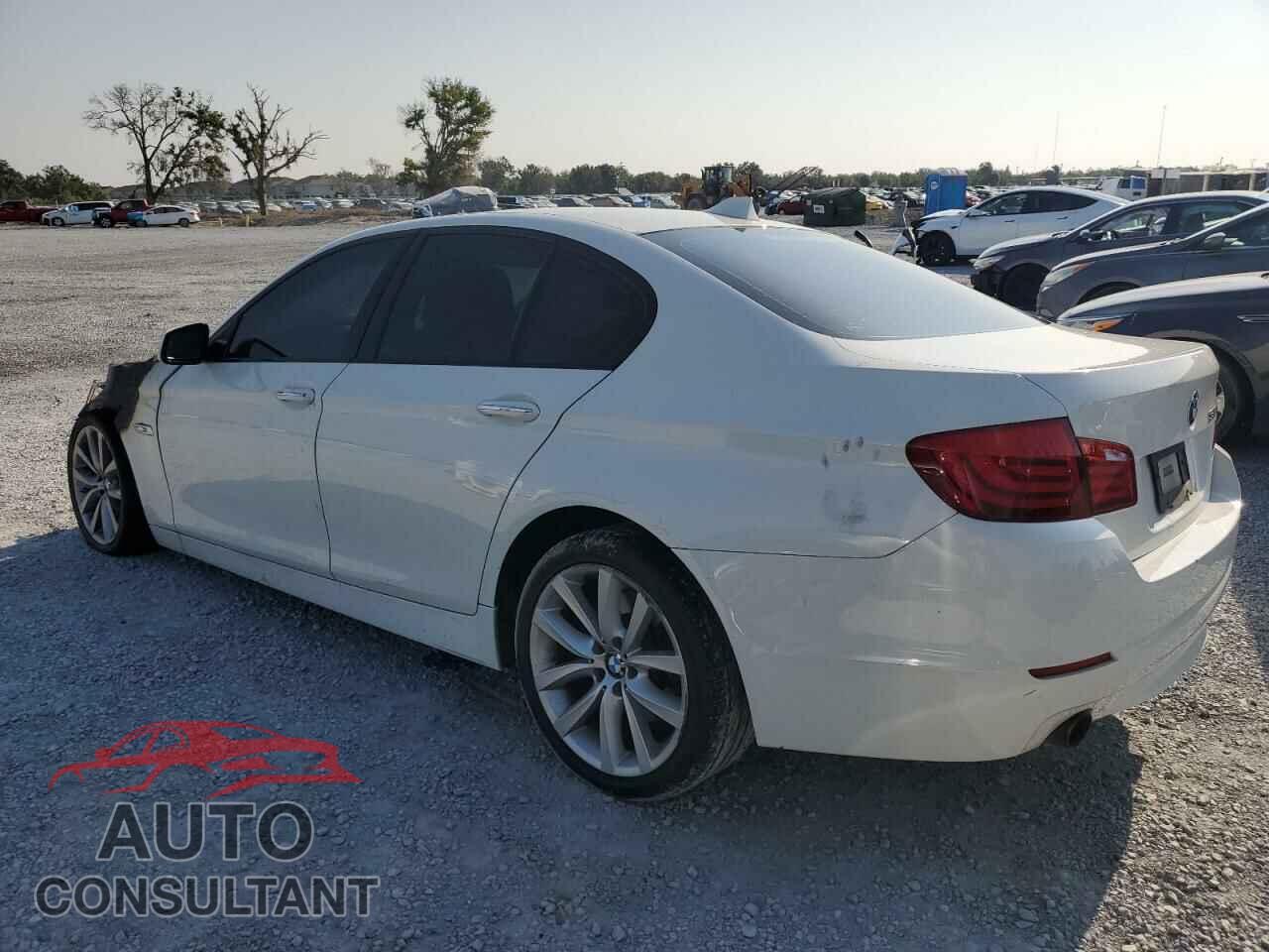 BMW 5 SERIES 2011 - WBAFR7C55BC603380