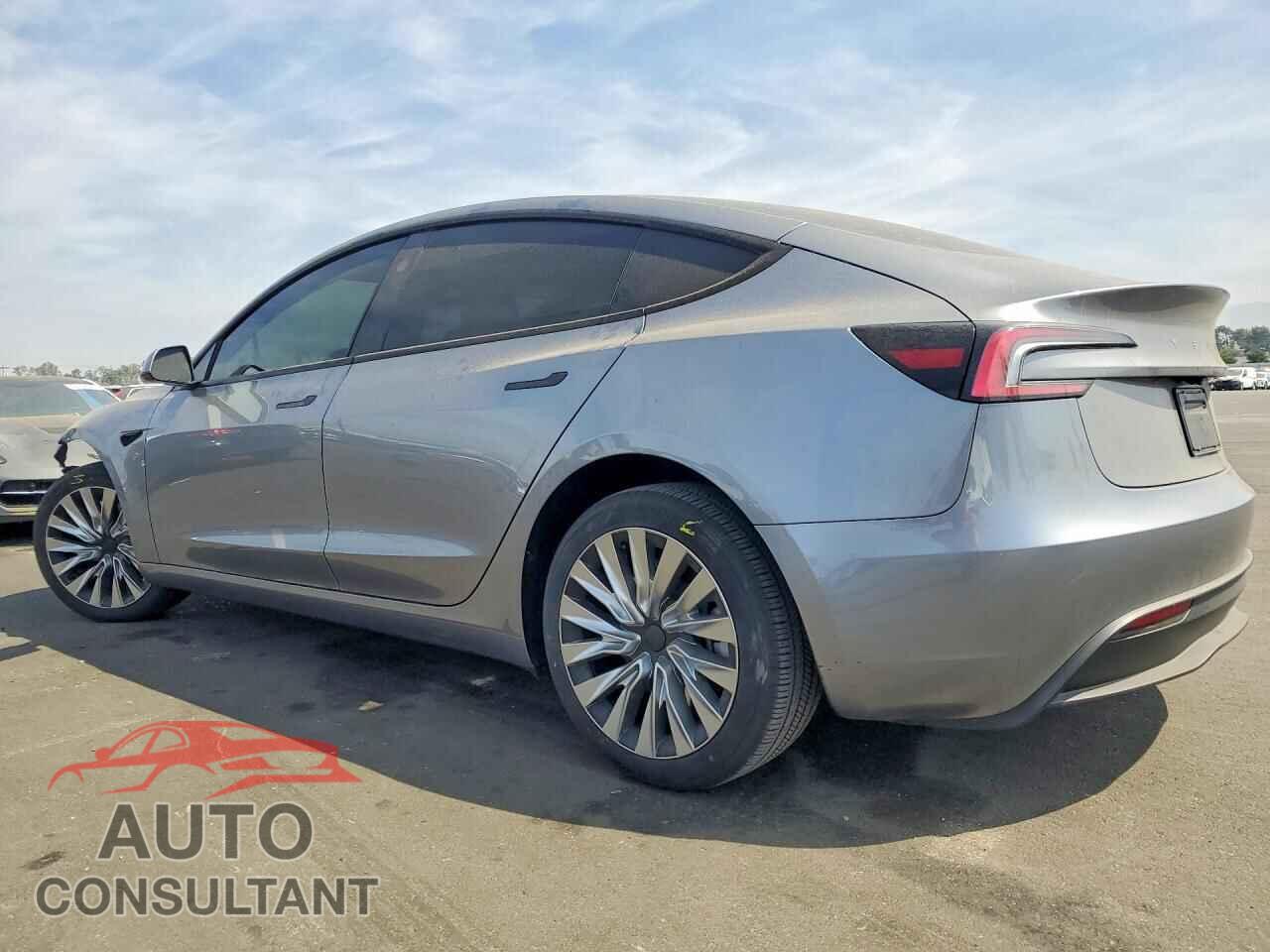 TESLA MODEL 3 2025 - 5YJ3E1EA7SF965321