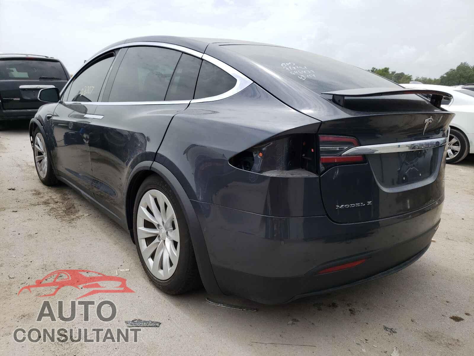 TESLA MODEL X 2018 - 5YJXCBE2XJF122377