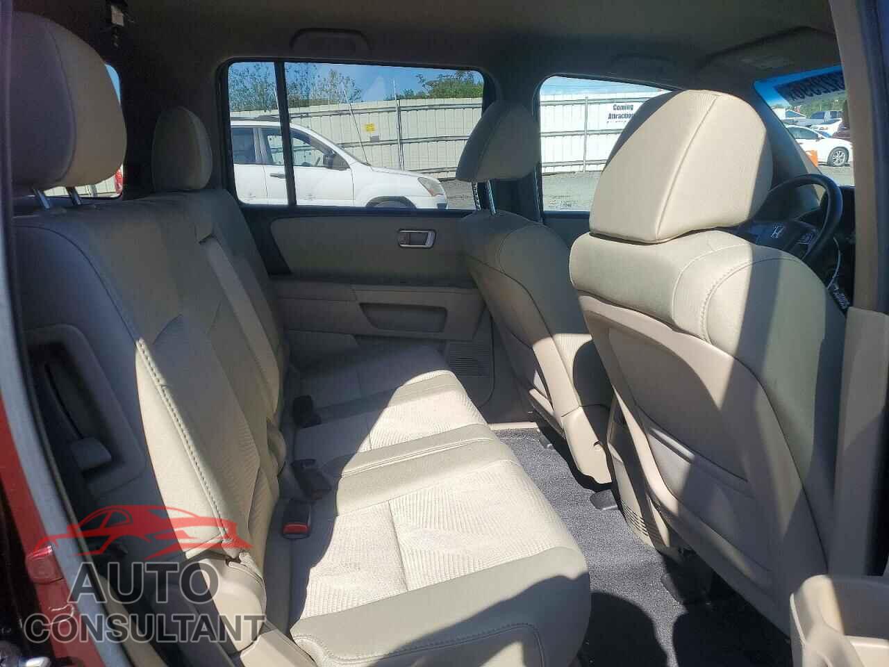 HONDA PILOT 2012 - 5FNYF4H22CB026720