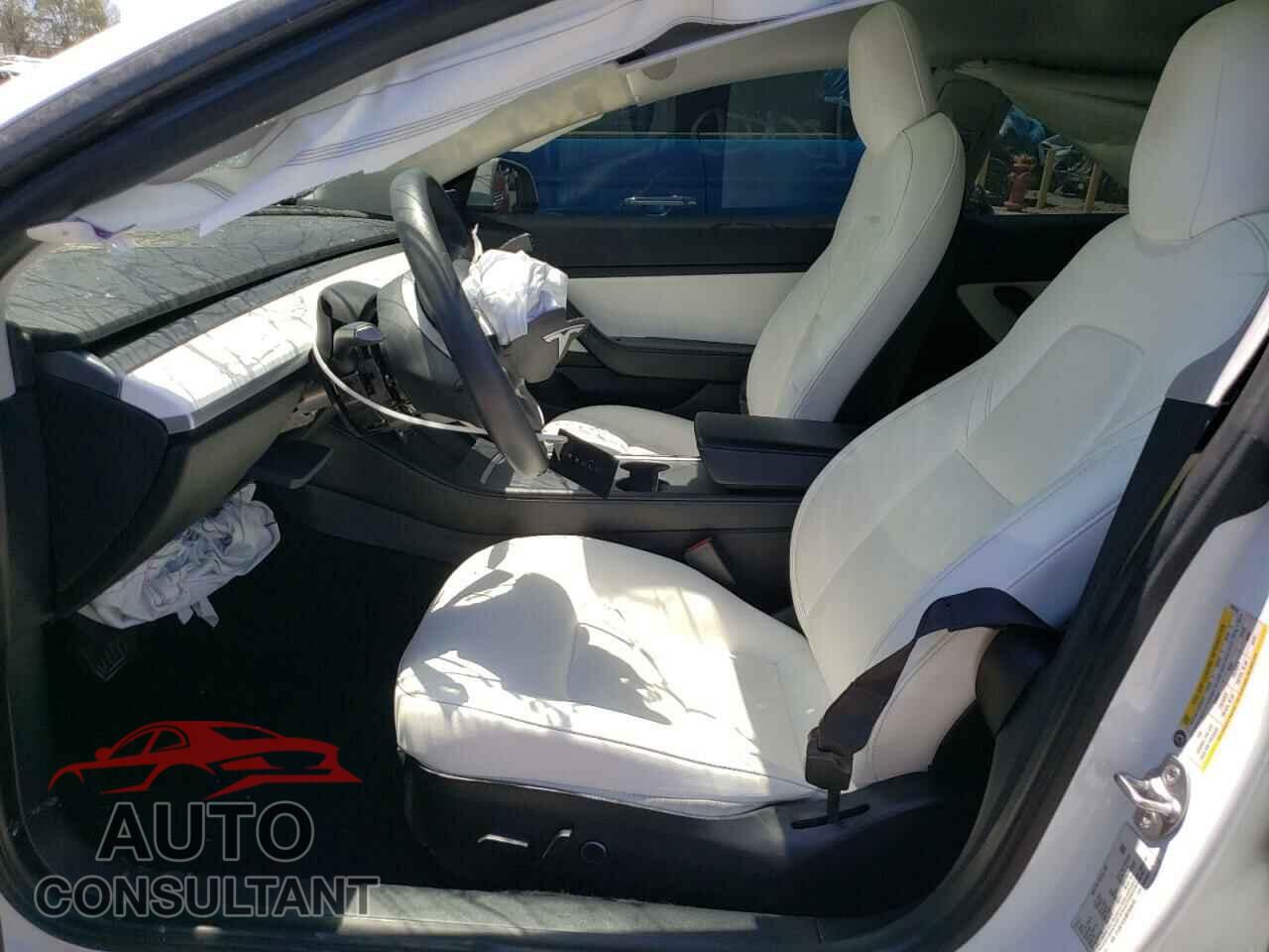 TESLA MODEL 3 2021 - 5YJ3E1EA4MF908545