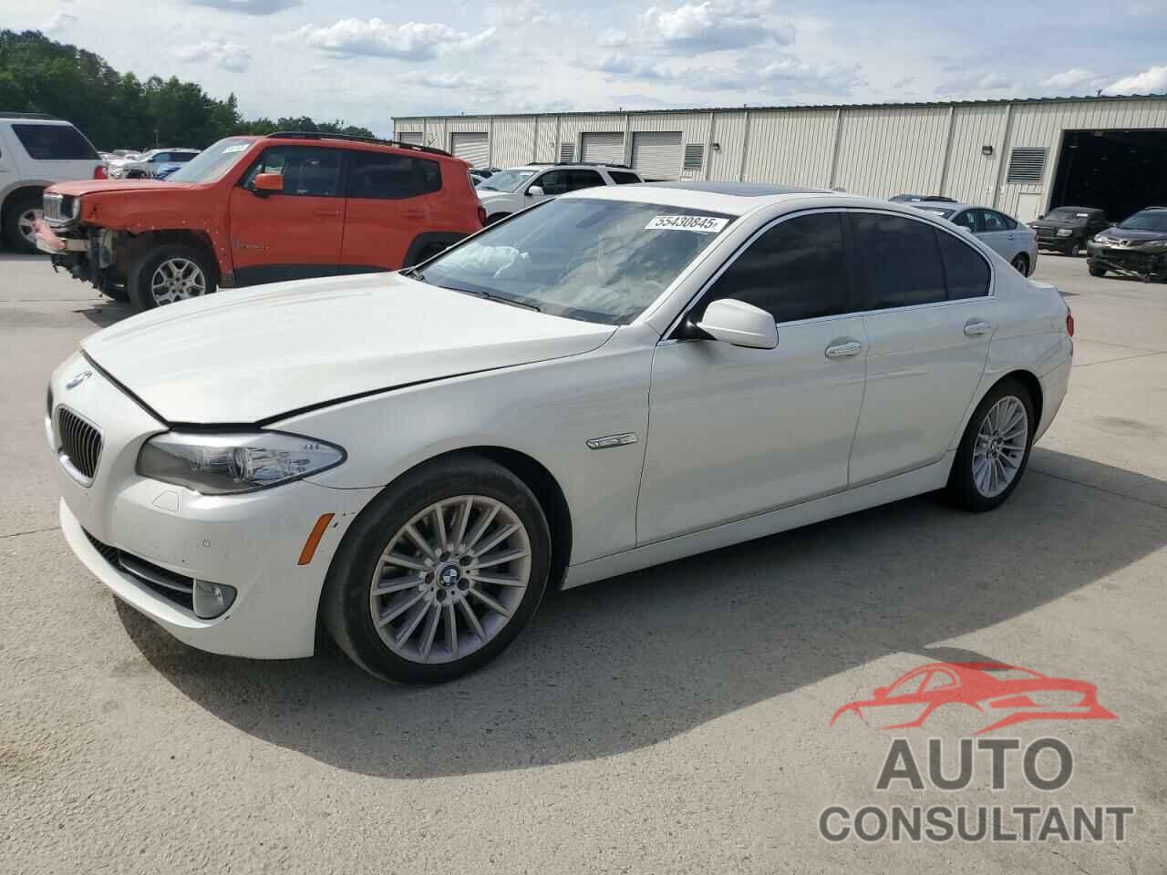 BMW 5 SERIES 2012 - WBAFR7C57CC810600