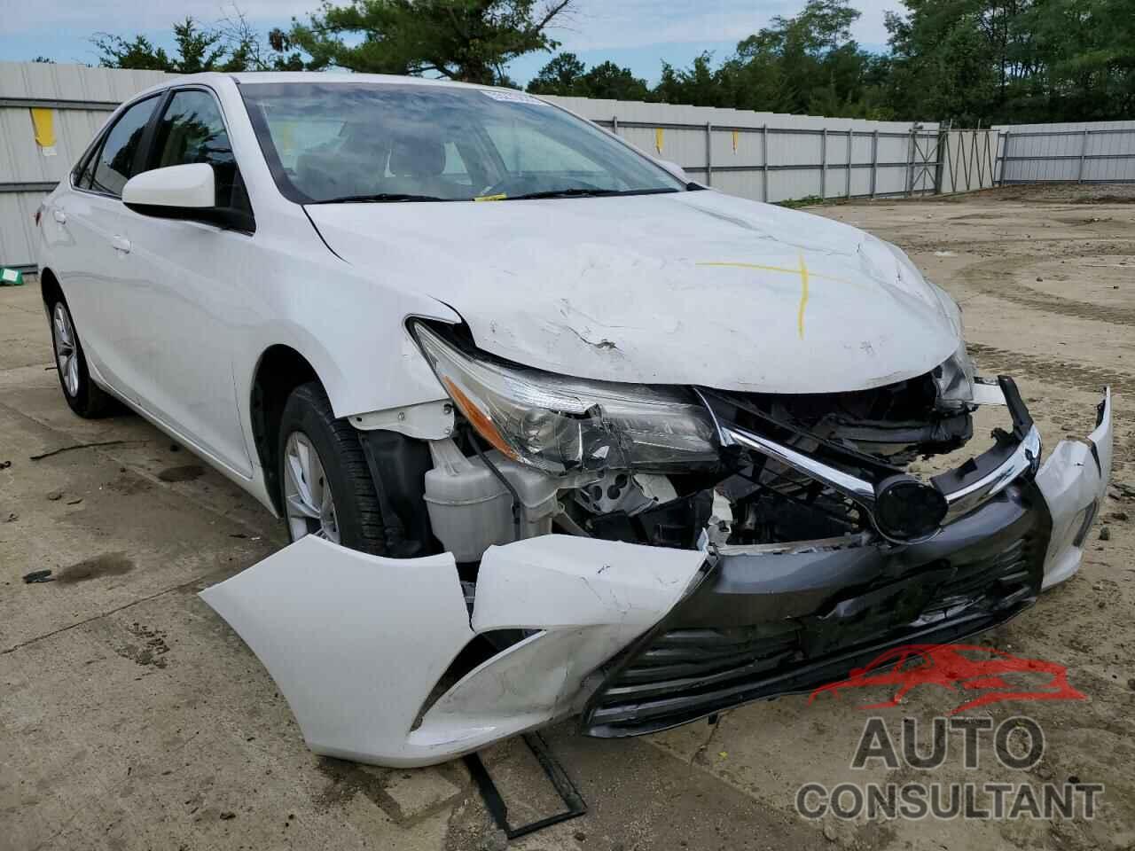 TOYOTA CAMRY 2016 - 4T4BF1FK2GR540069