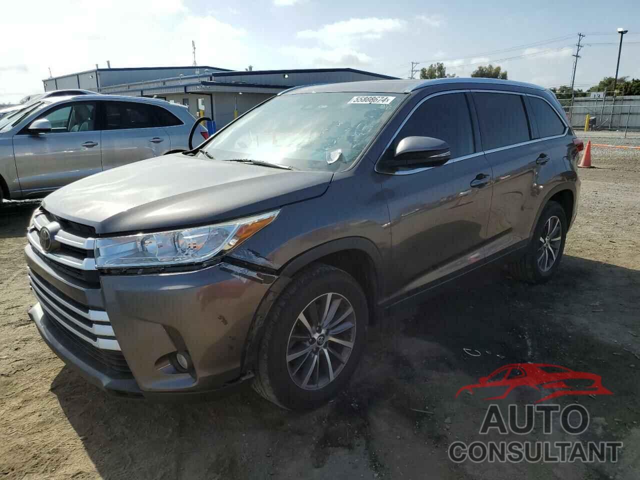 TOYOTA HIGHLANDER 2019 - 5TDKZRFH5KS557390