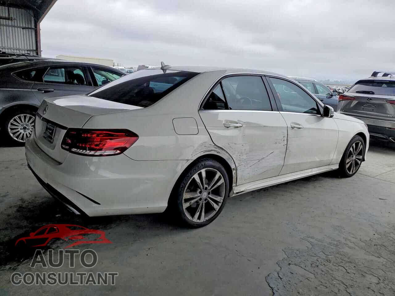 MERCEDES-BENZ E-CLASS 2014 - WDDHF5KB0EA814623