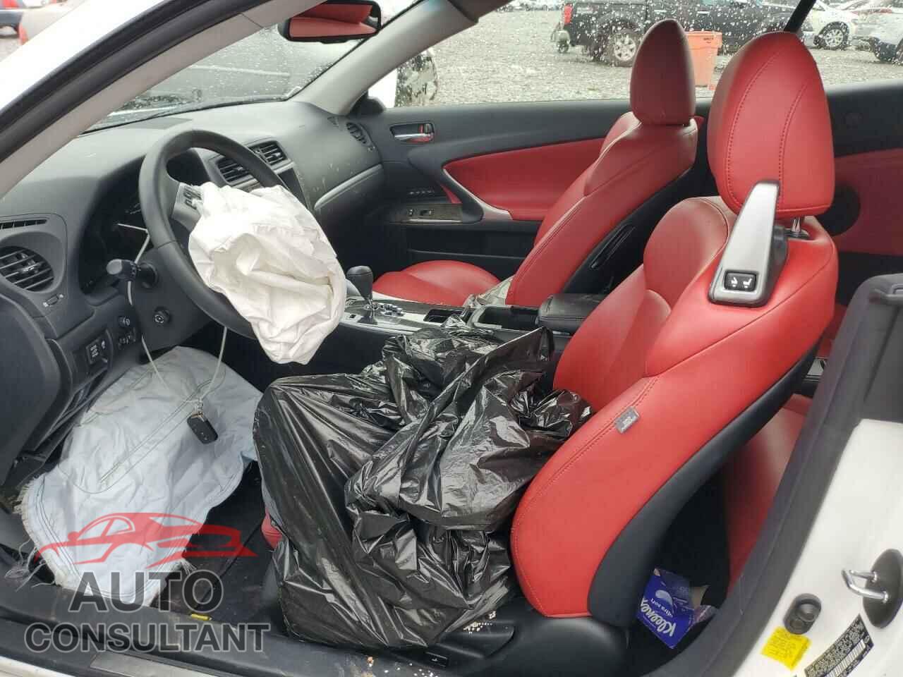 LEXUS IS 2015 - JTHFF2C20F2532149