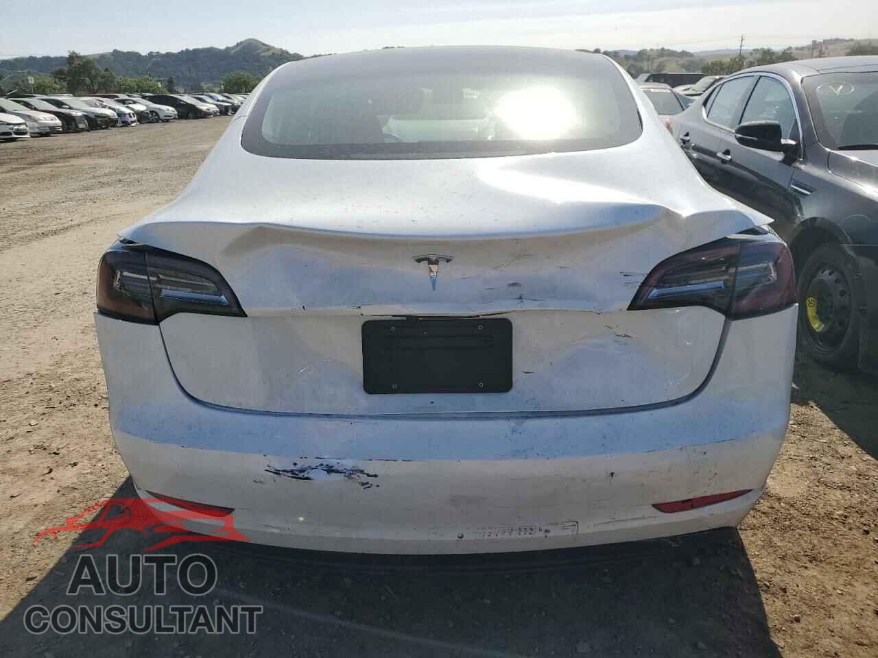 TESLA MODEL 3 2023 - 5YJ3E1EA5PF463169