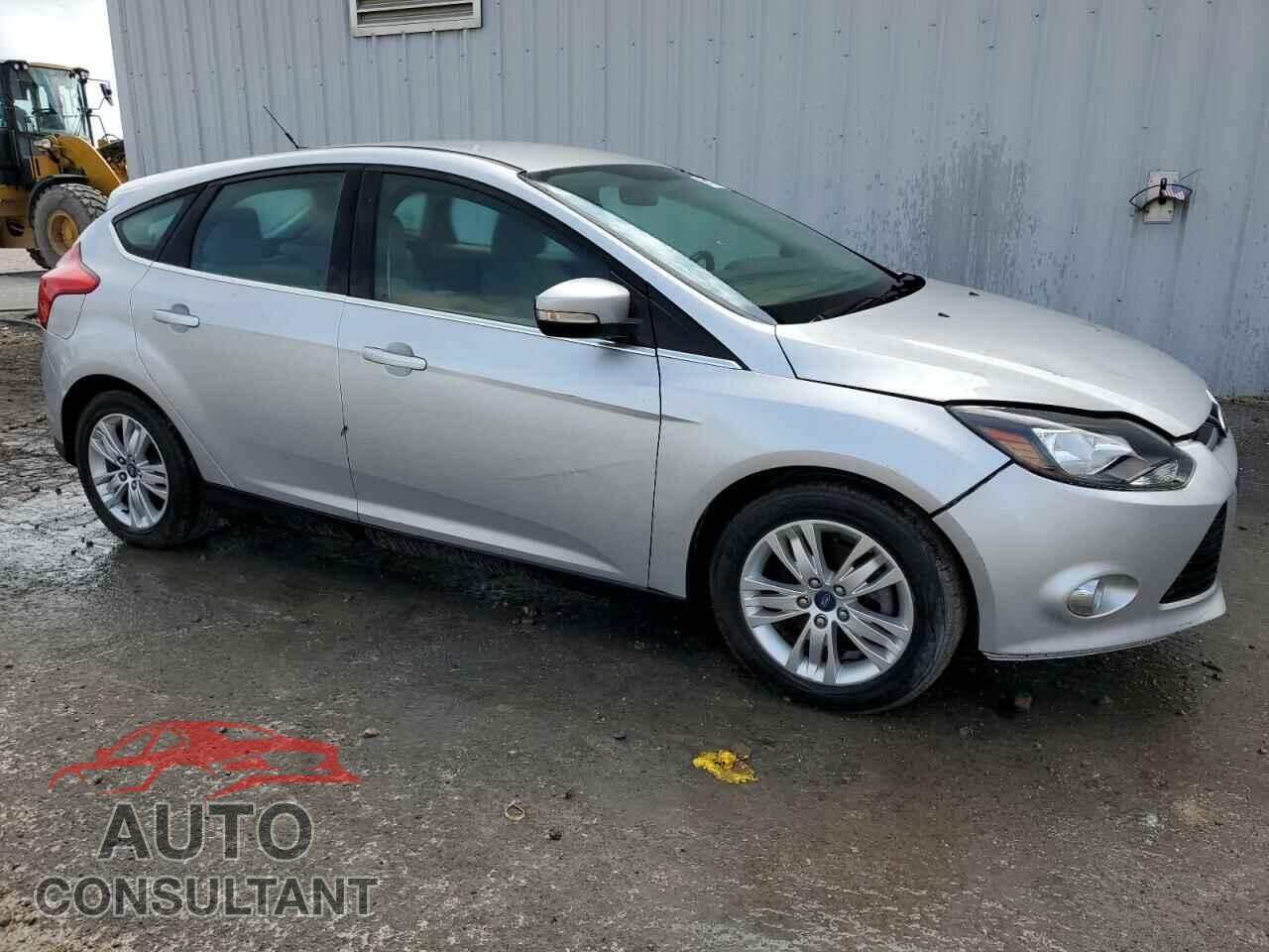 FORD FOCUS 2012 - 1FAHP3M28CL479319