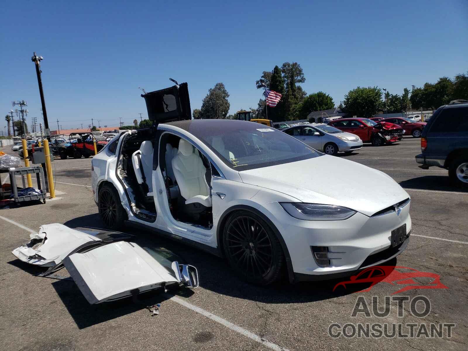 TESLA MODEL X 2017 - 5YJXCAE24HF068451