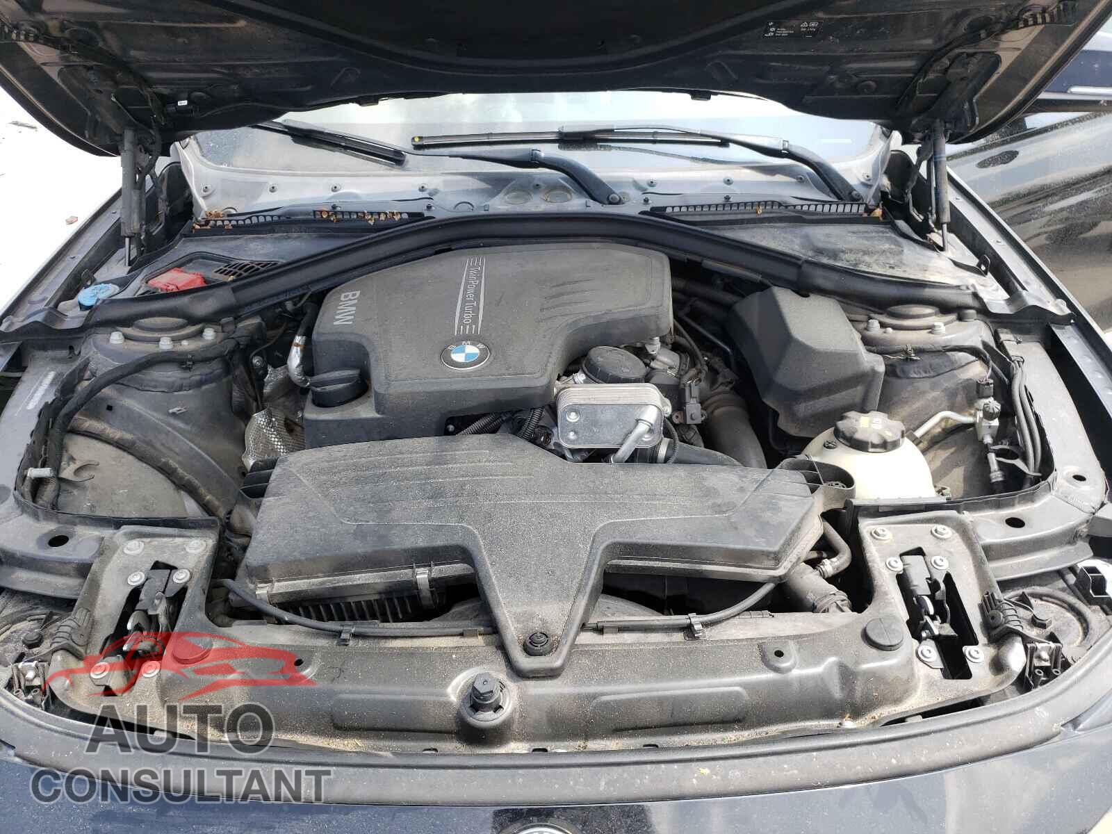 BMW 3 SERIES 2016 - WBA8E1G54GNU11536