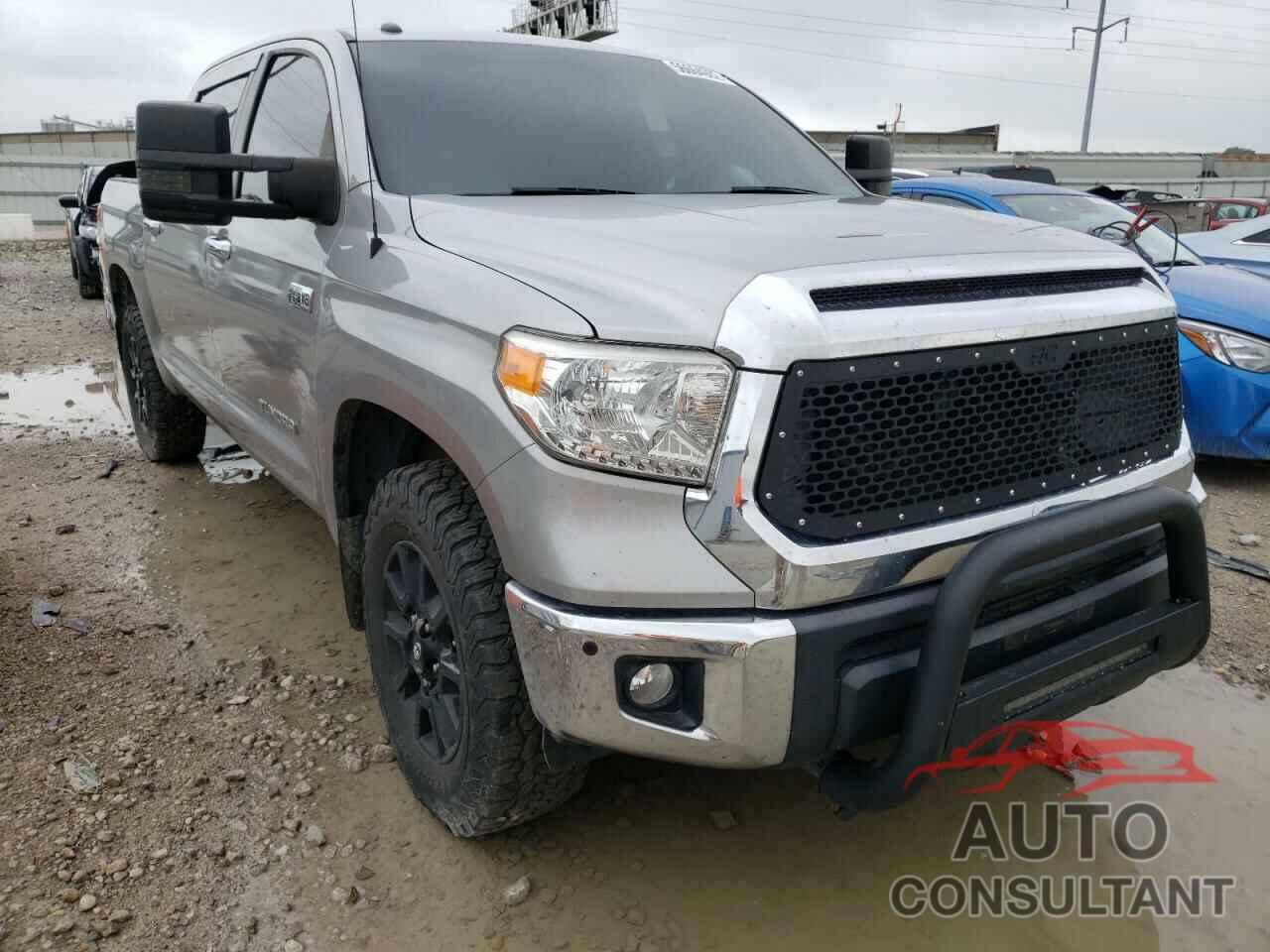 TOYOTA TUNDRA 2017 - 5TFHY5F16HX584660